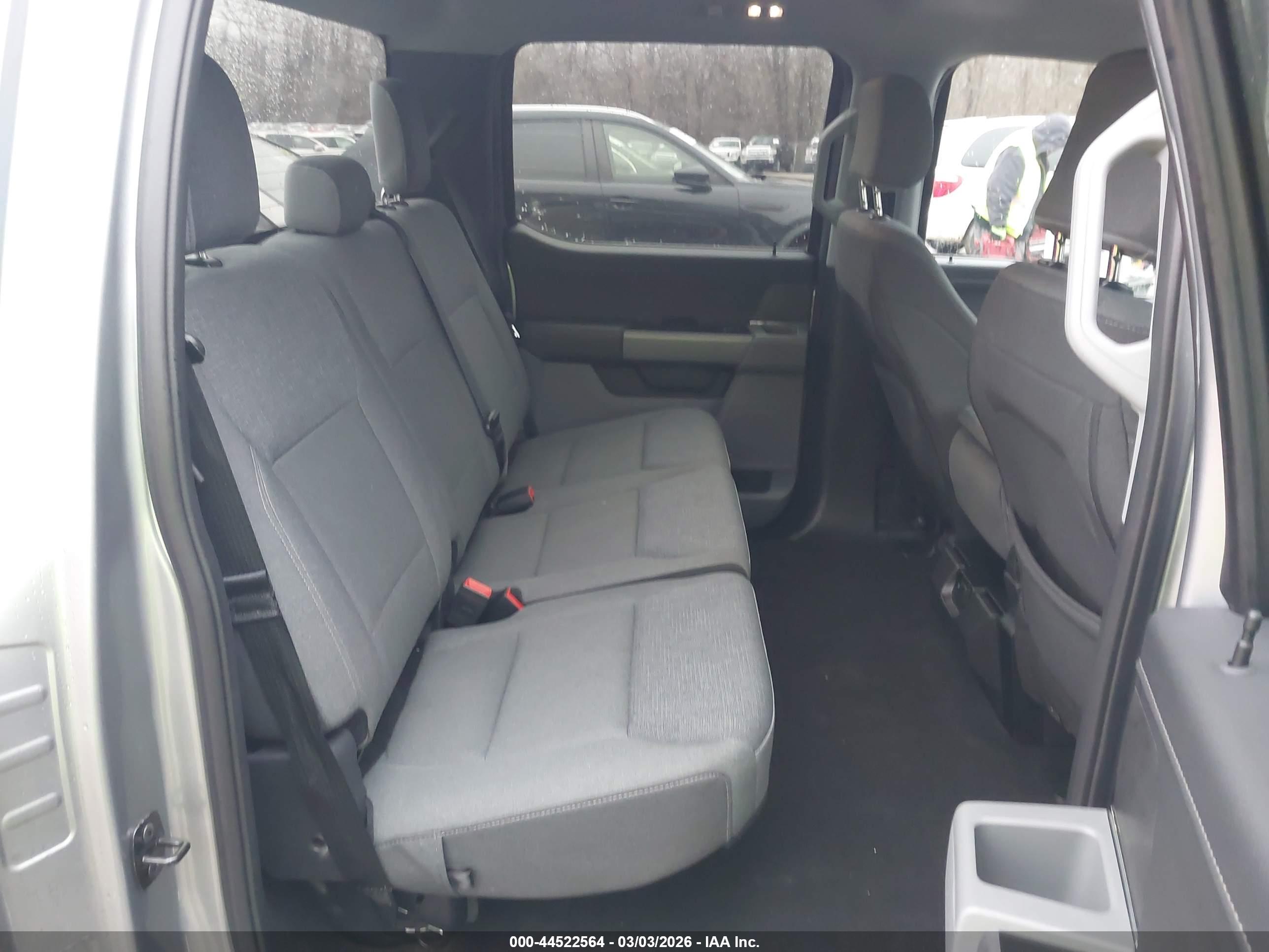 FORD F-150 image 8