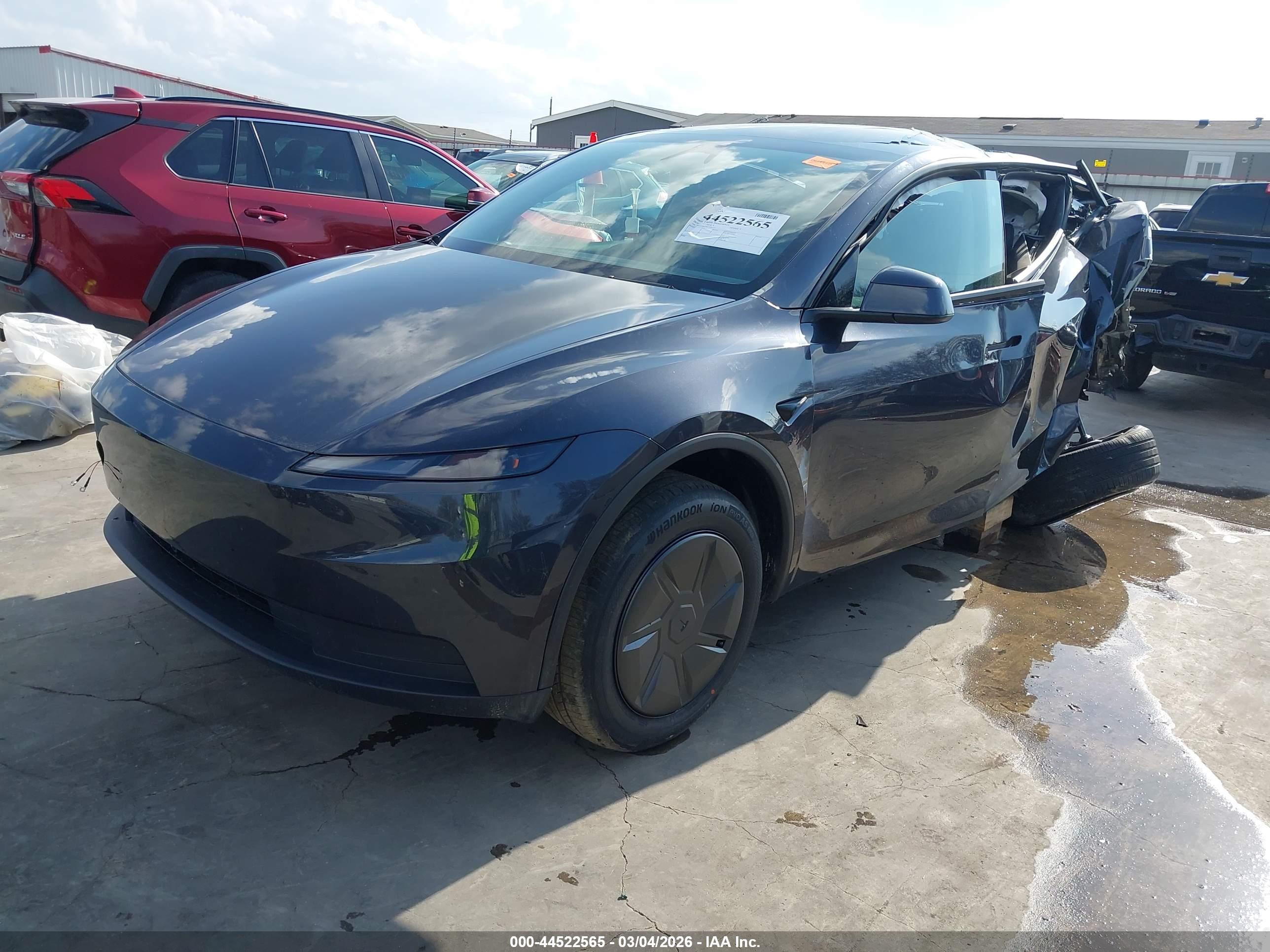 TESLA MODEL image 2