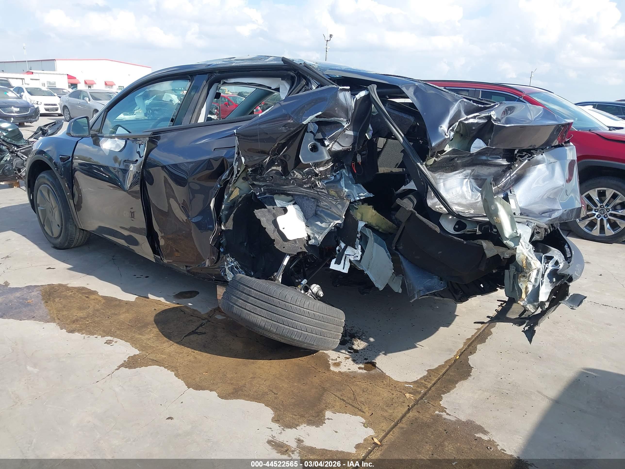 TESLA MODEL image 3