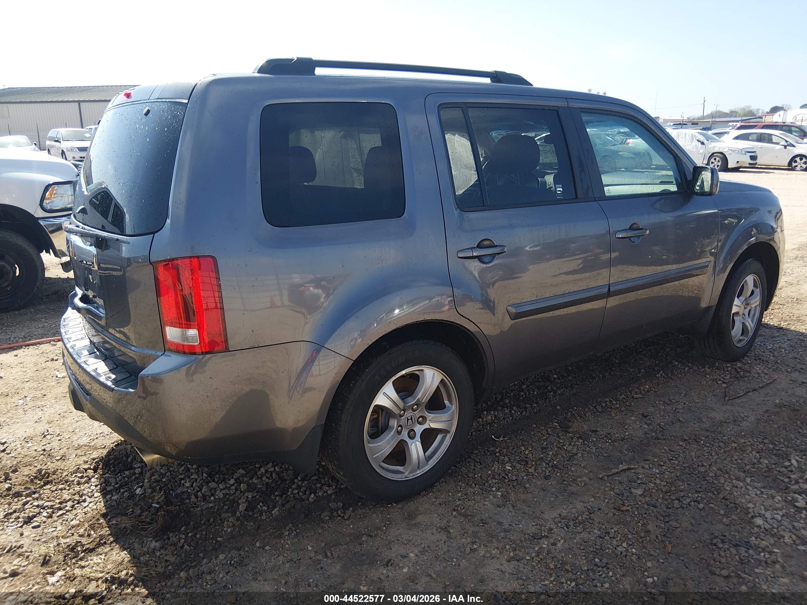 HONDA PILOT image 4