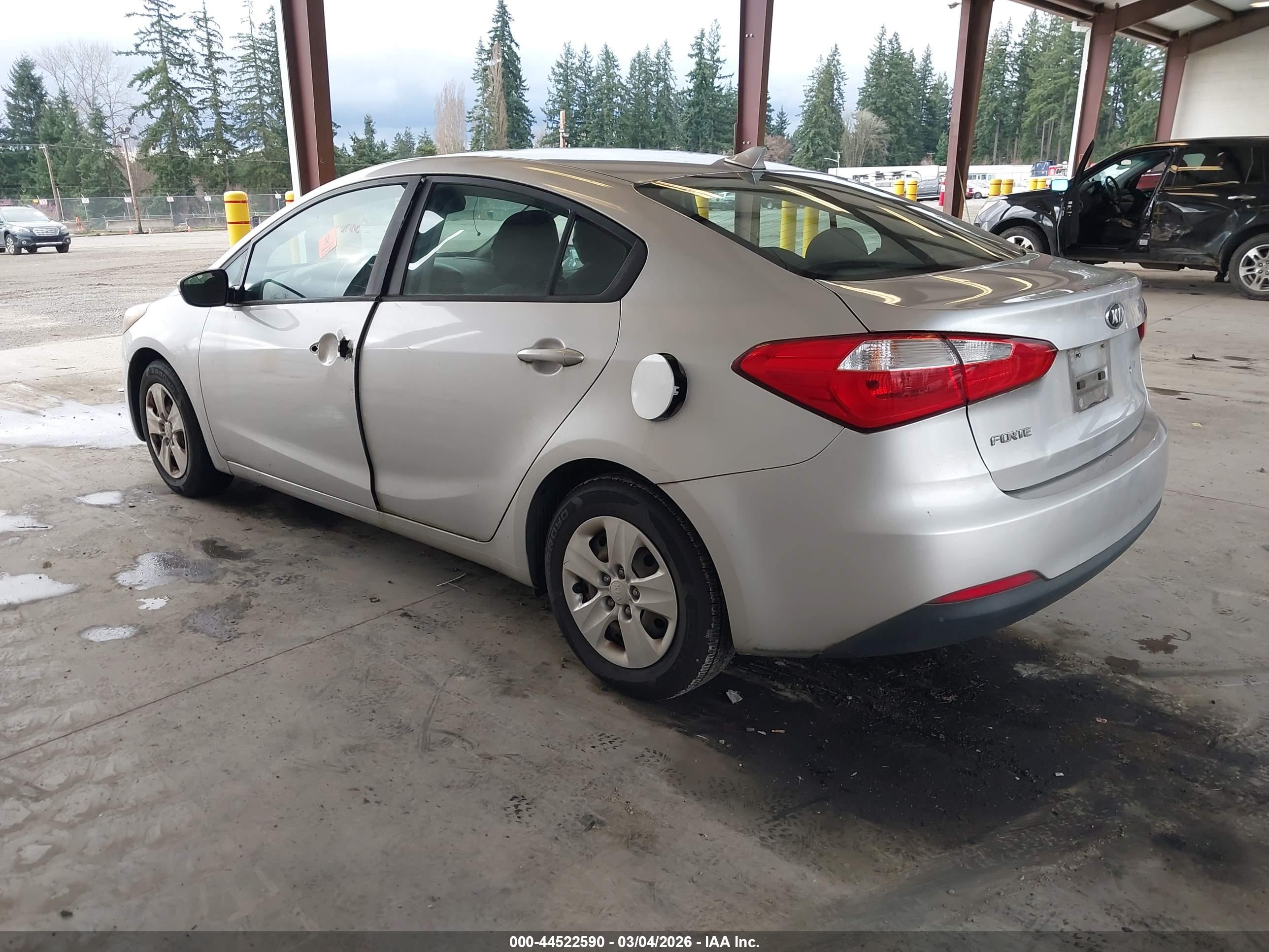 KIA FORTE image 3