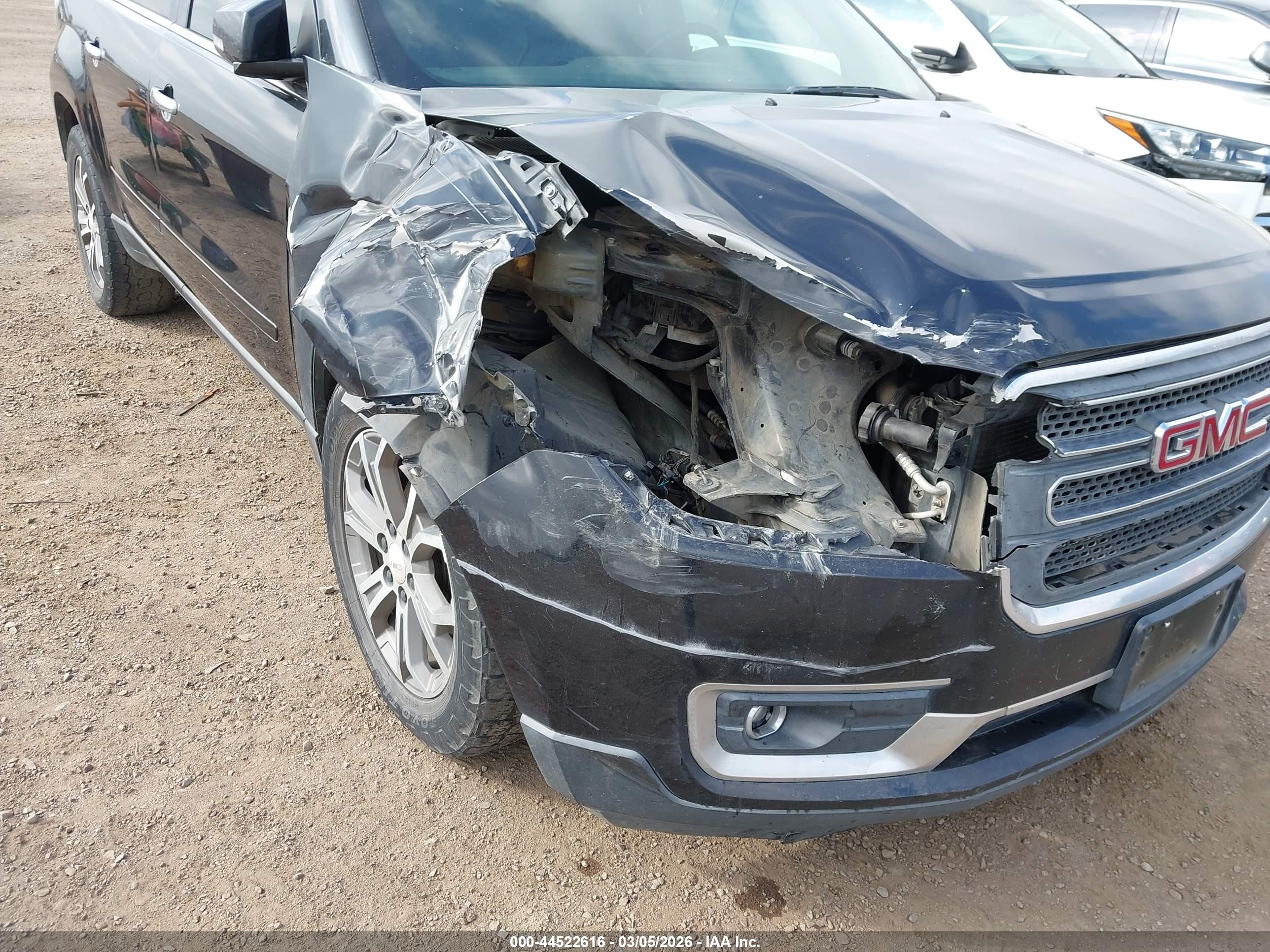 GMC ACADIA image 6