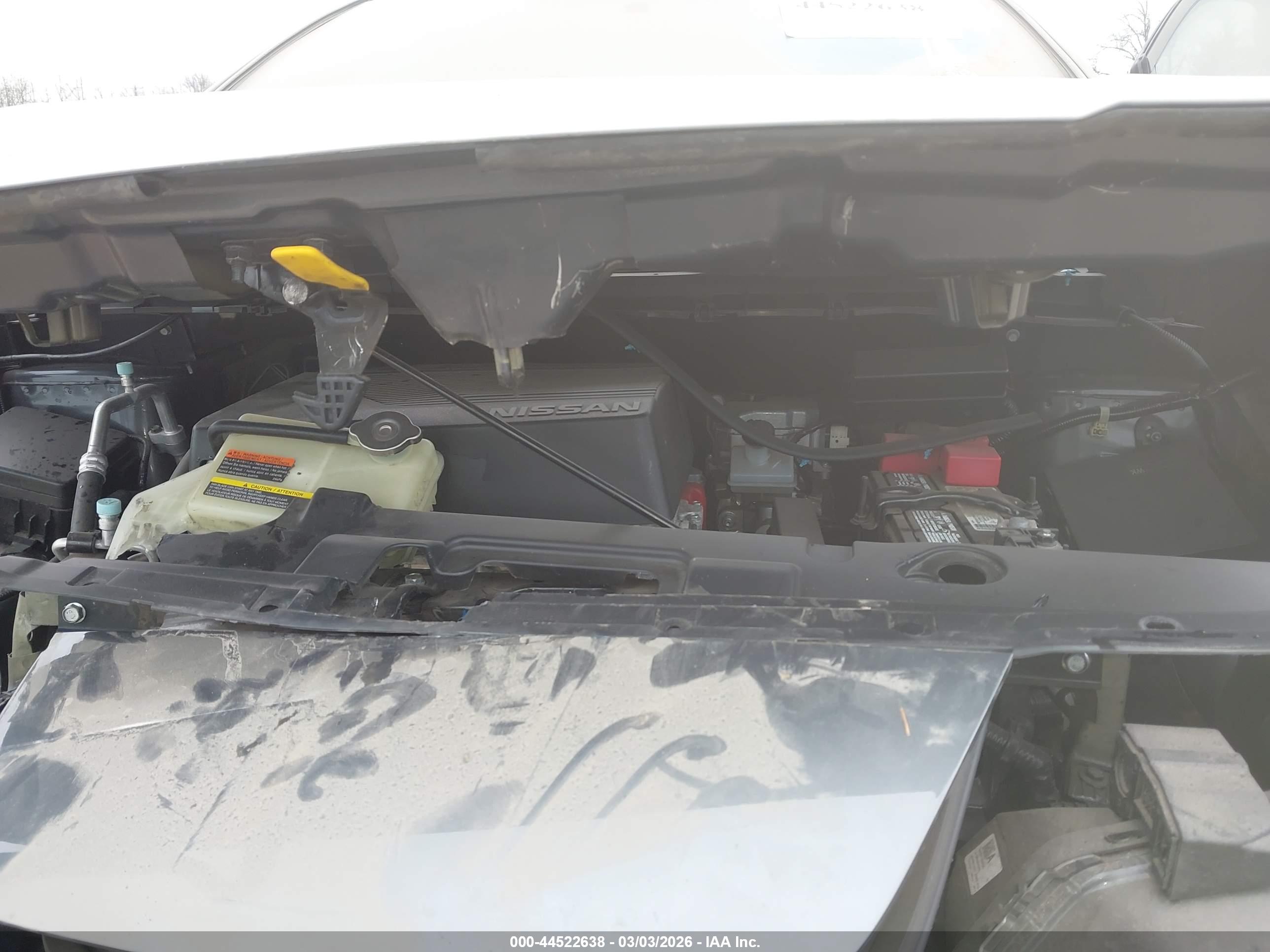 NISSAN LEAF image 10