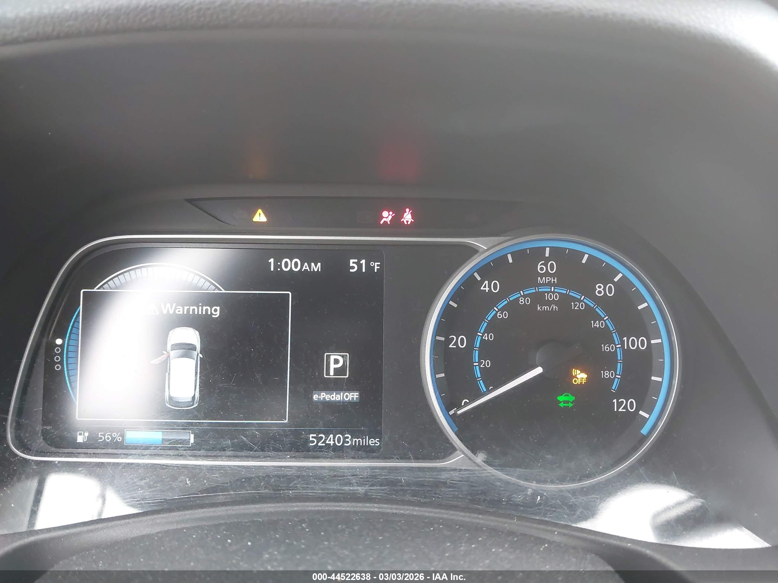 NISSAN LEAF image 7