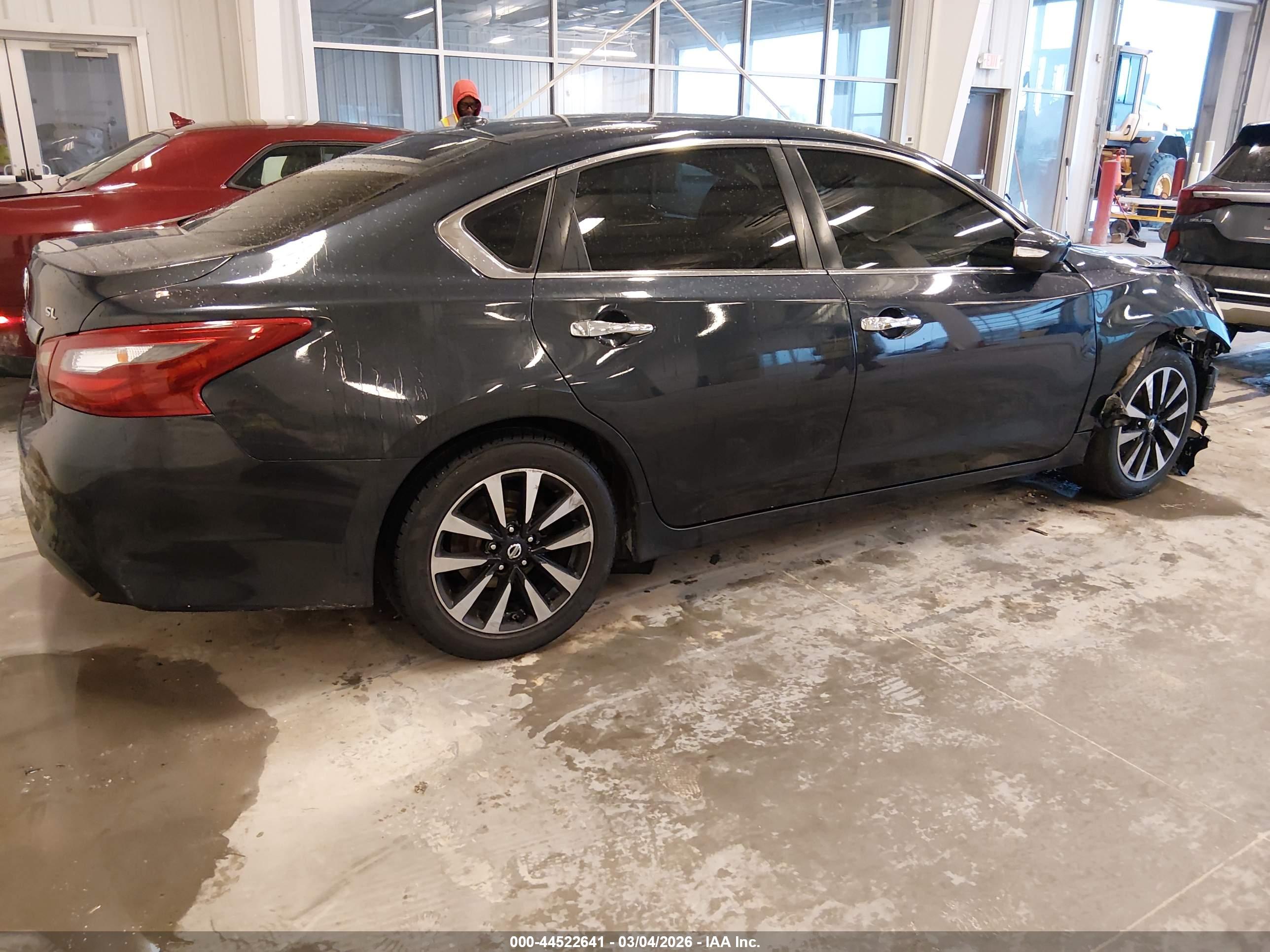 NISSAN ALTIMA image 4