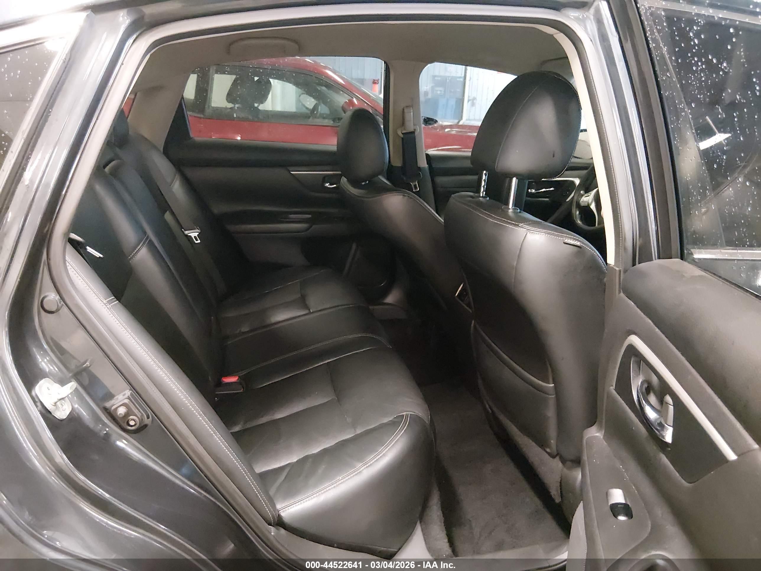NISSAN ALTIMA image 8