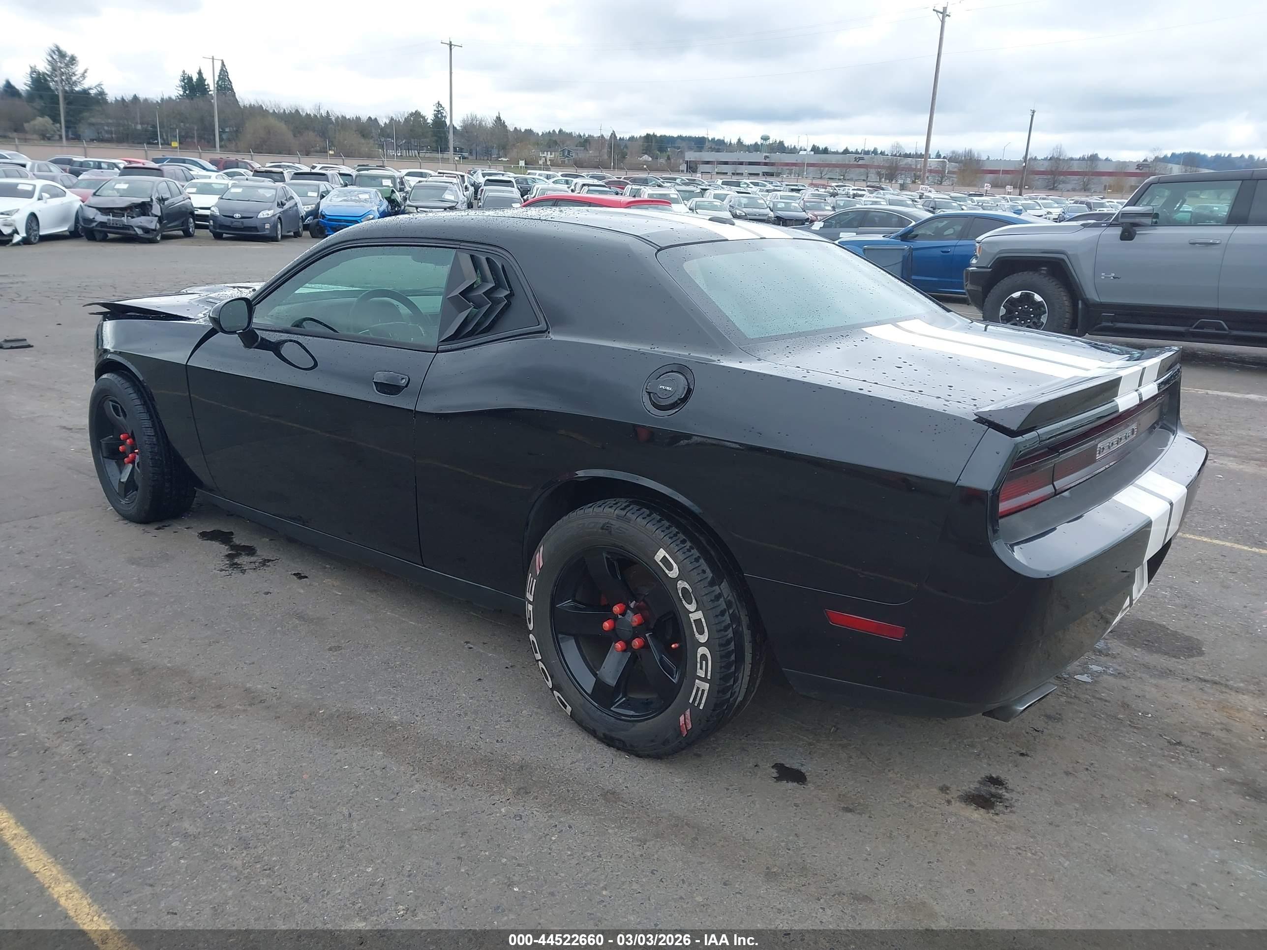 DODGE CHALLENGER image 3