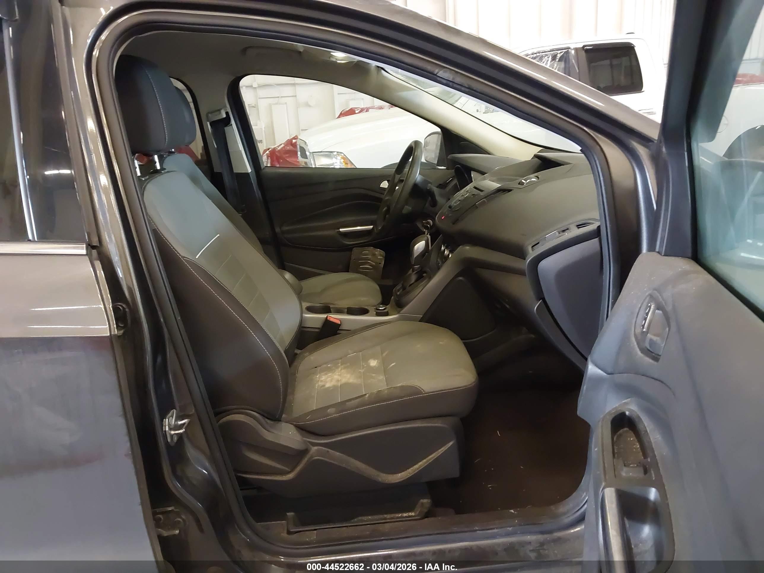 FORD ESCAPE image 5
