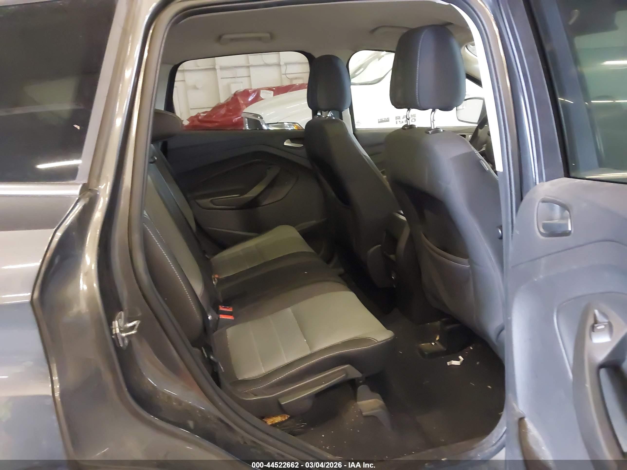 FORD ESCAPE image 8