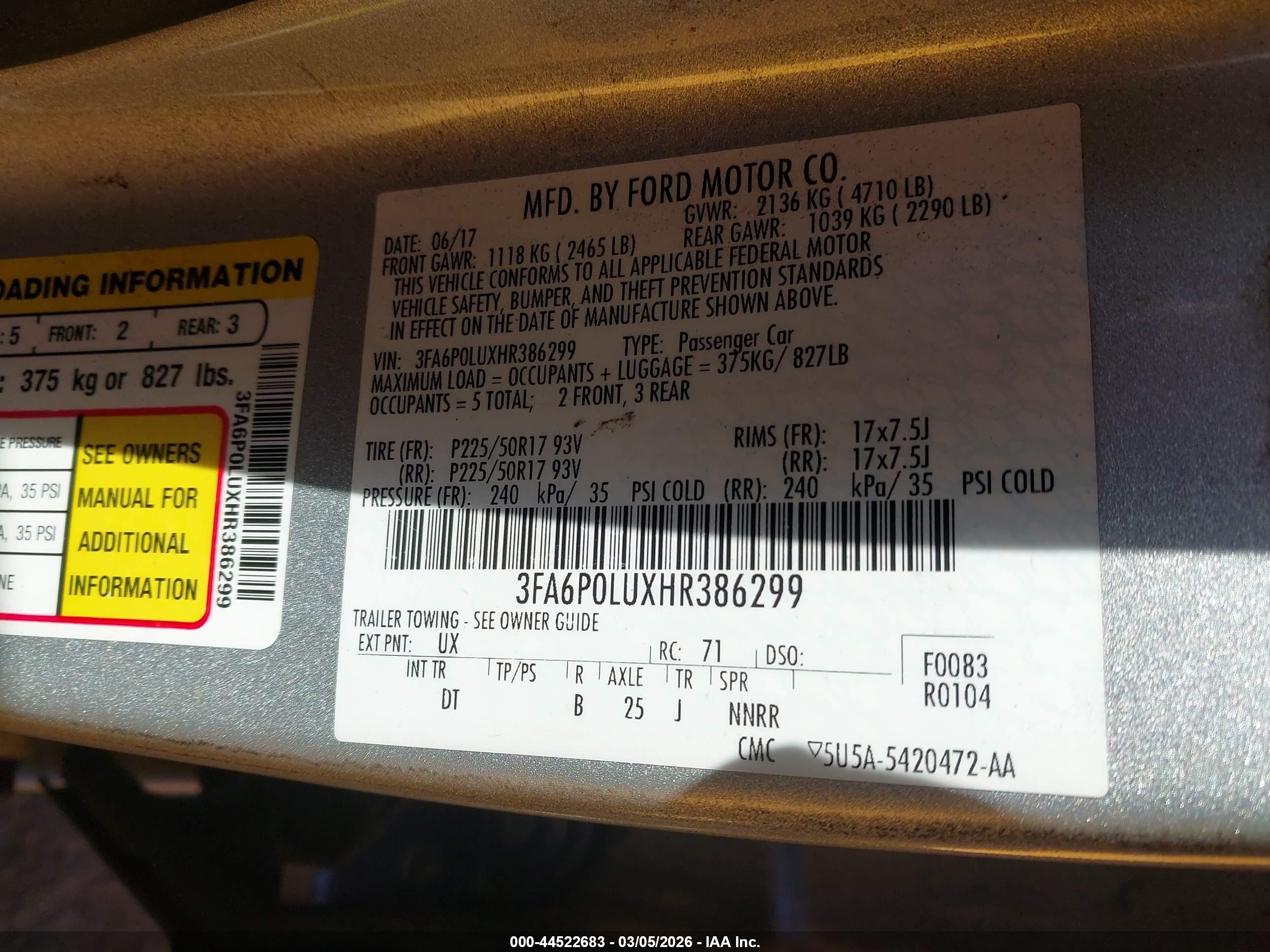 FORD FUSION image 9