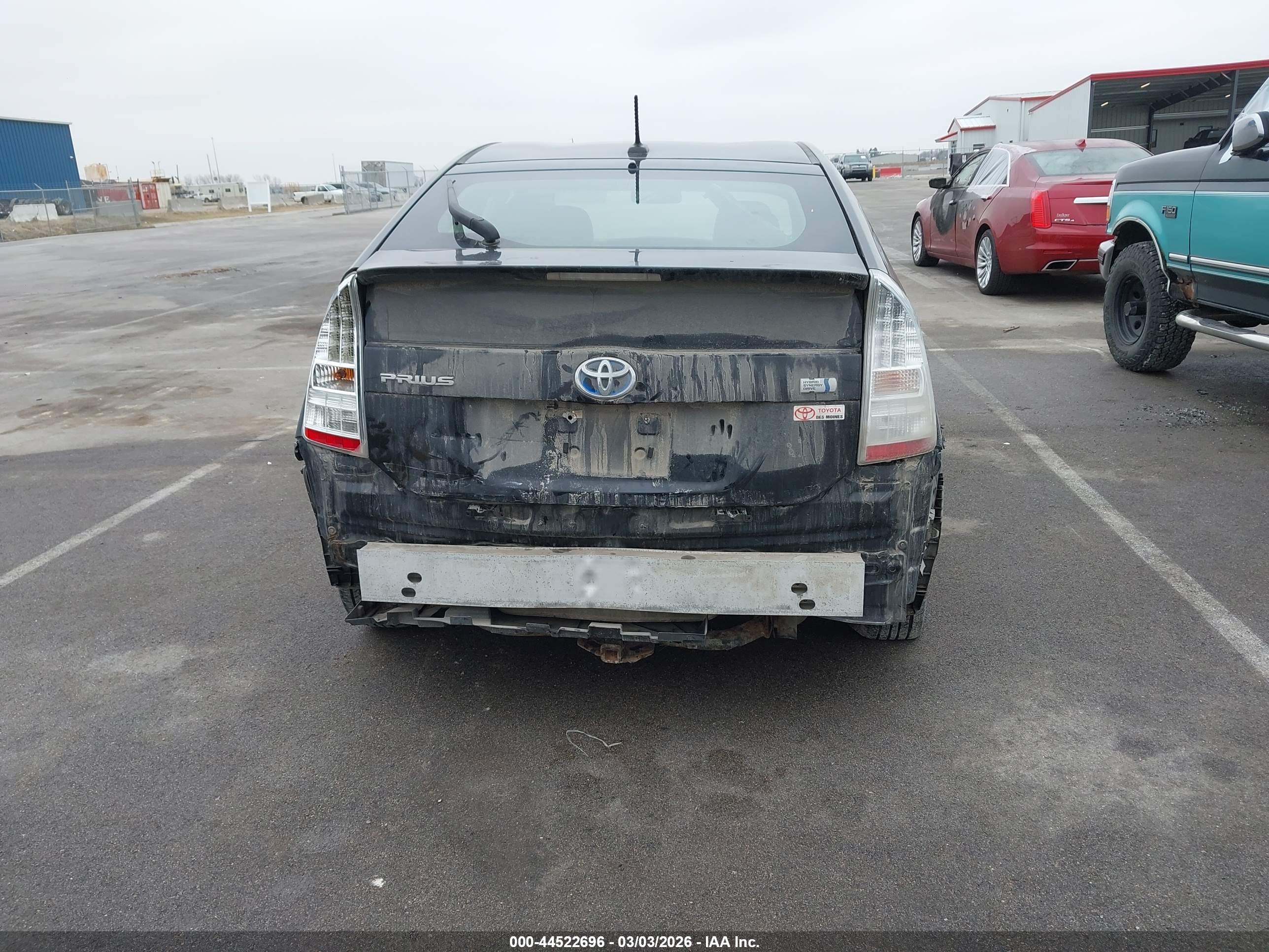 TOYOTA PRIUS image 6