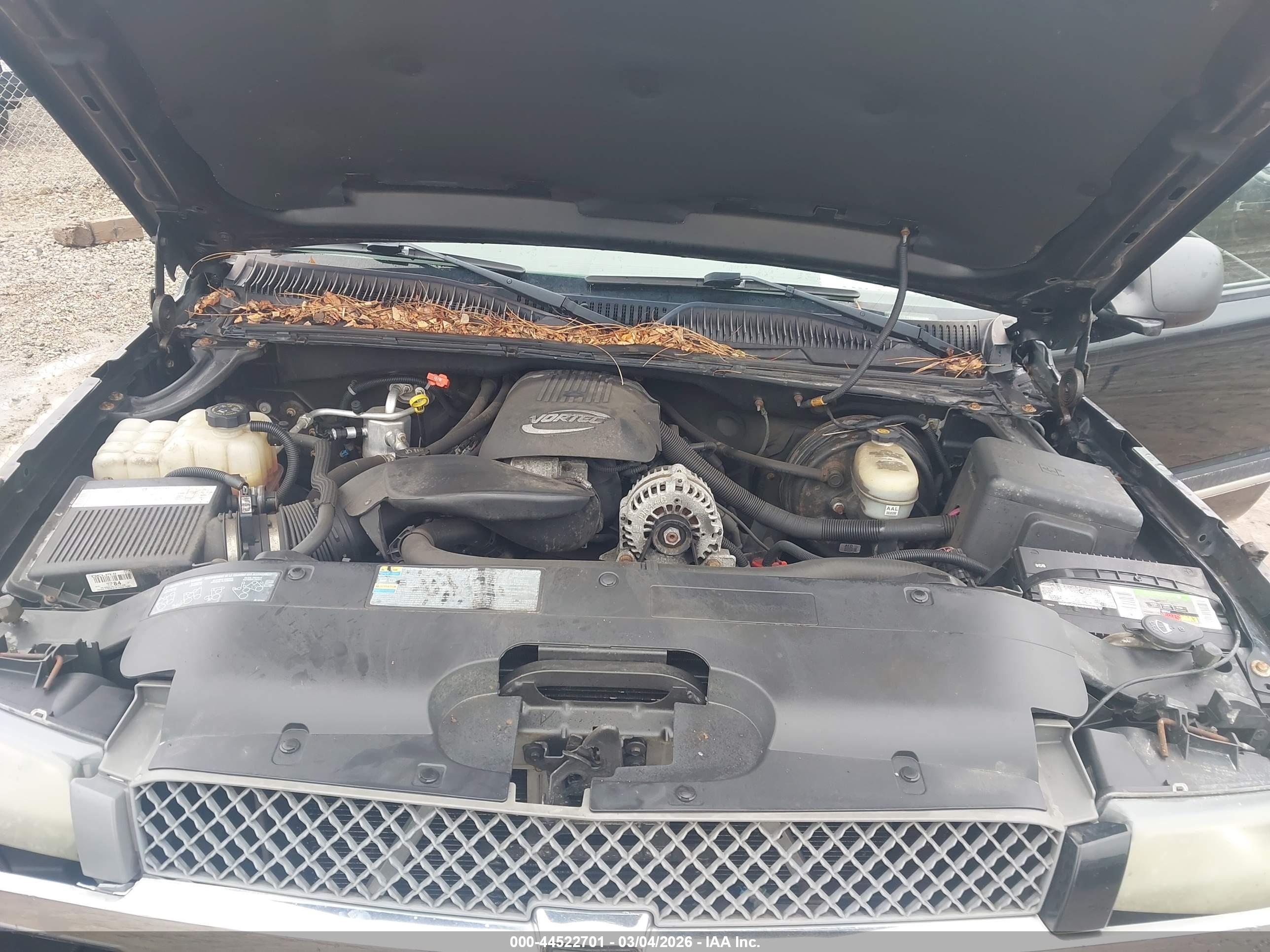 CHEVROLET SILVERADO image 10