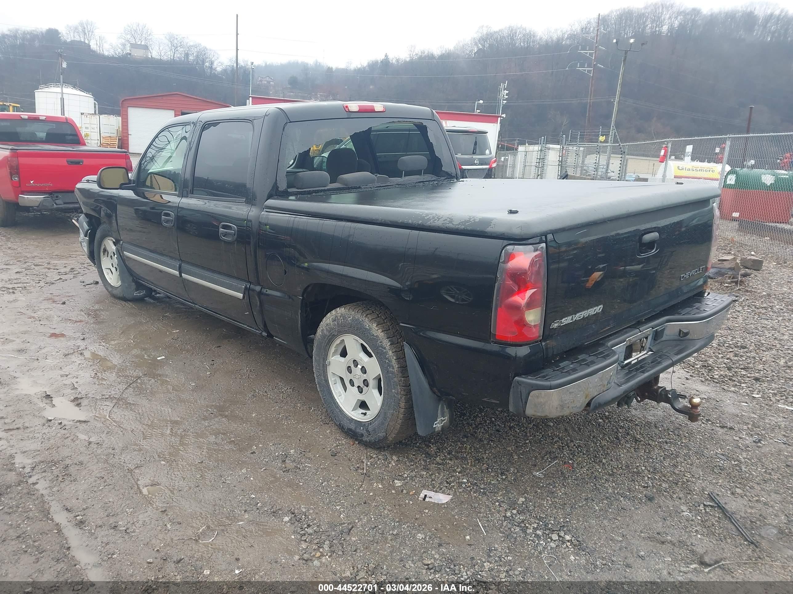 CHEVROLET SILVERADO image 3