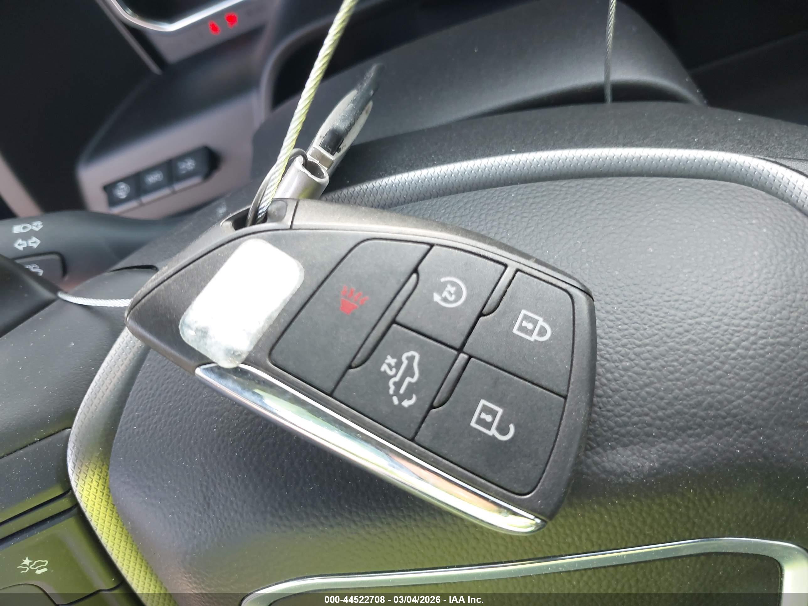 GMC SIERRA image 11