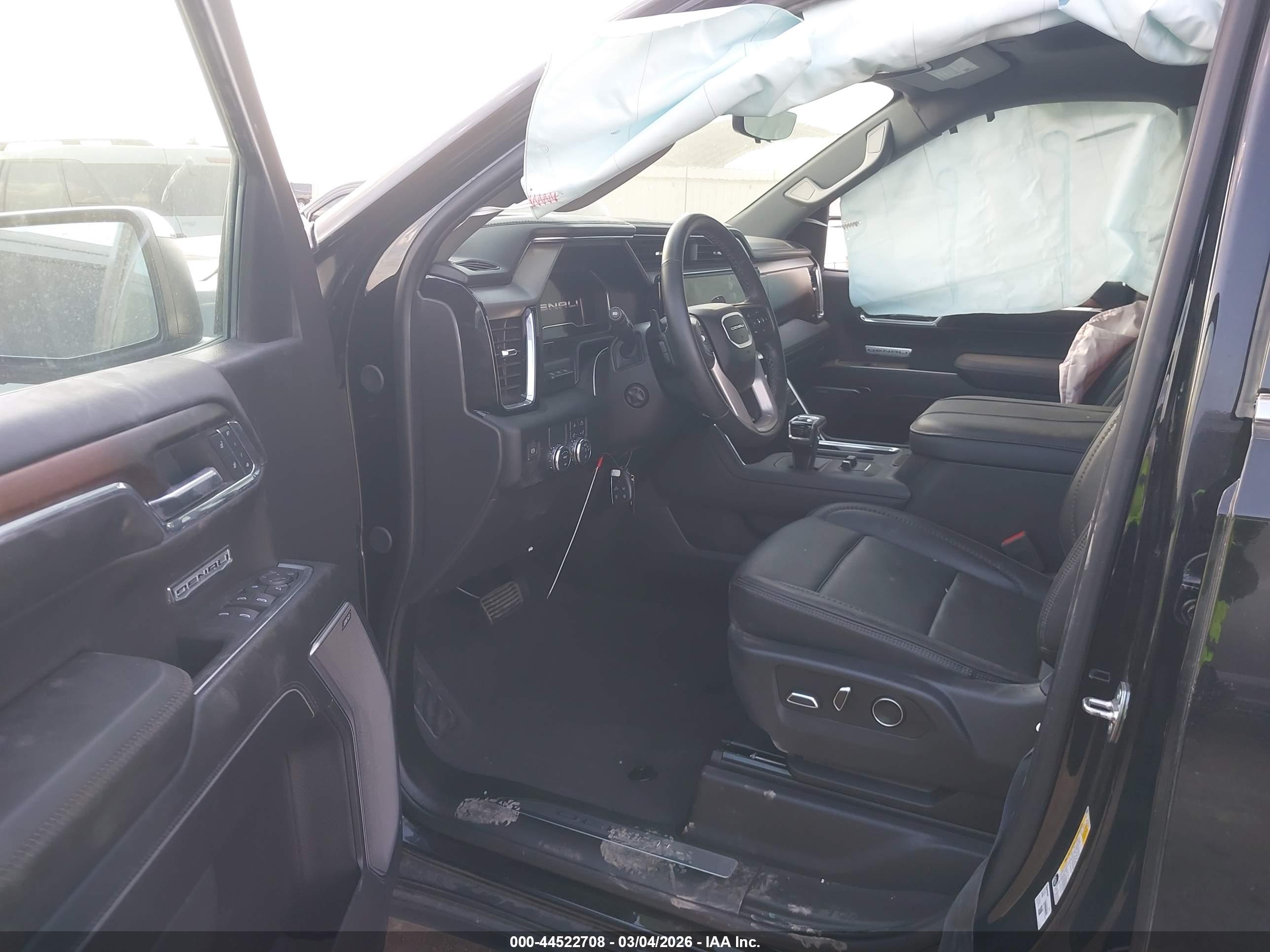 GMC SIERRA image 5