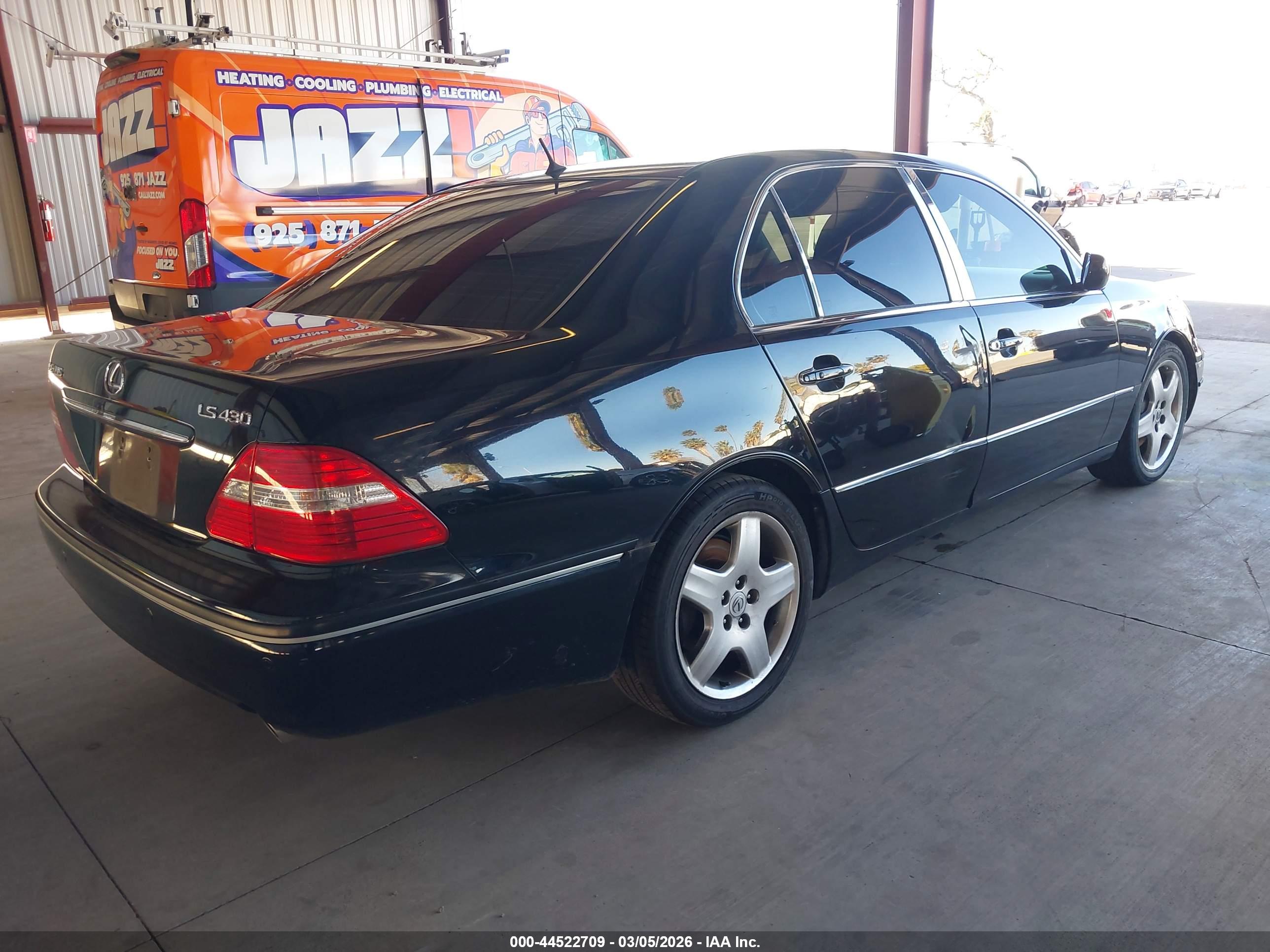 LEXUS LS image 4