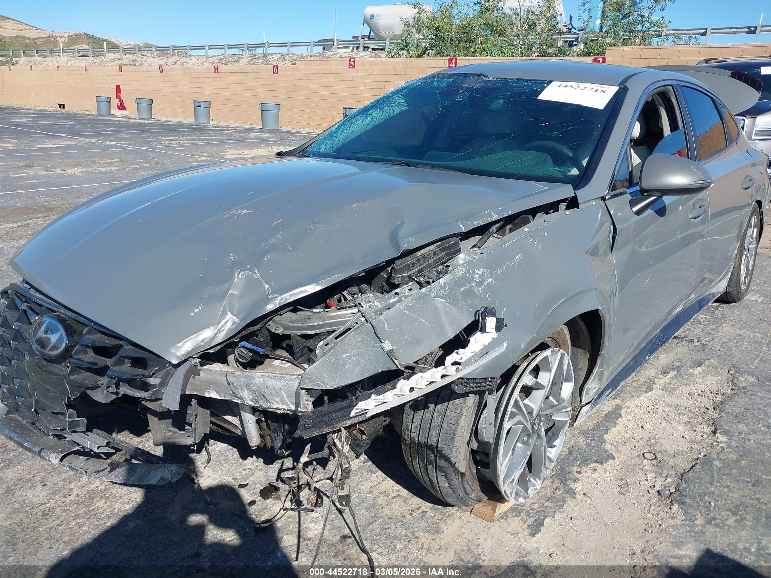 HYUNDAI SONATA image 6