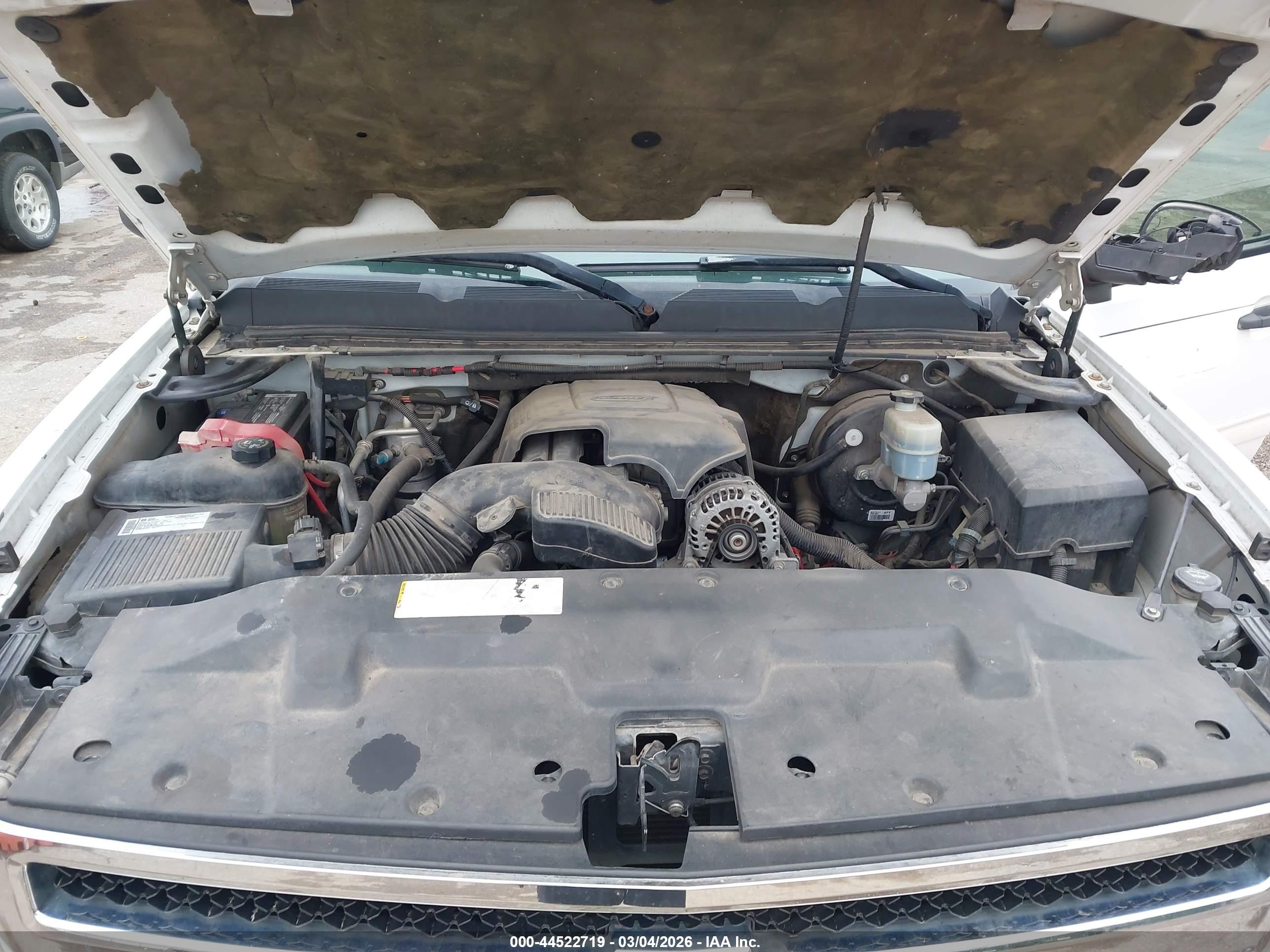 CHEVROLET SILVERADO image 10