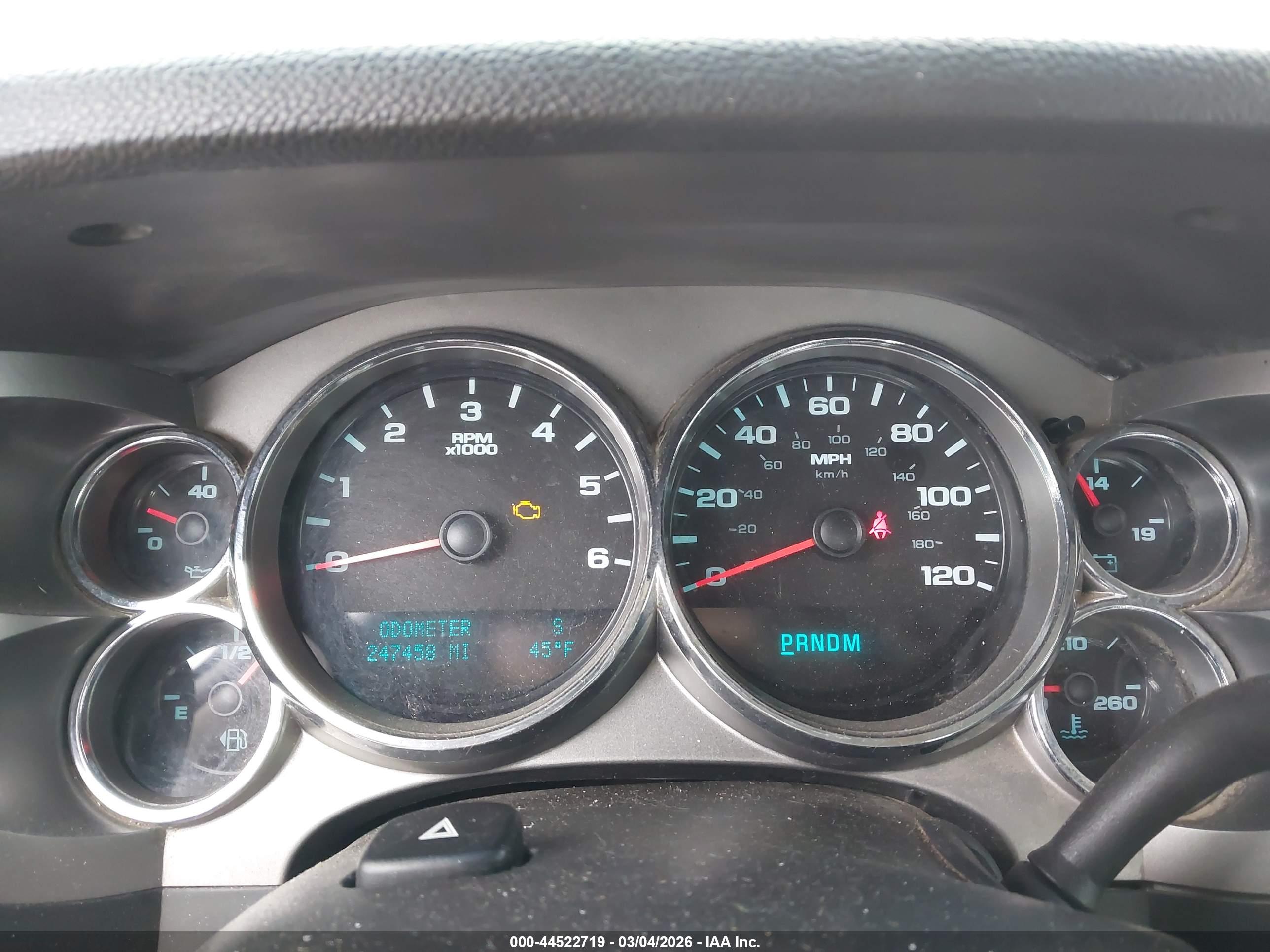 CHEVROLET SILVERADO image 7