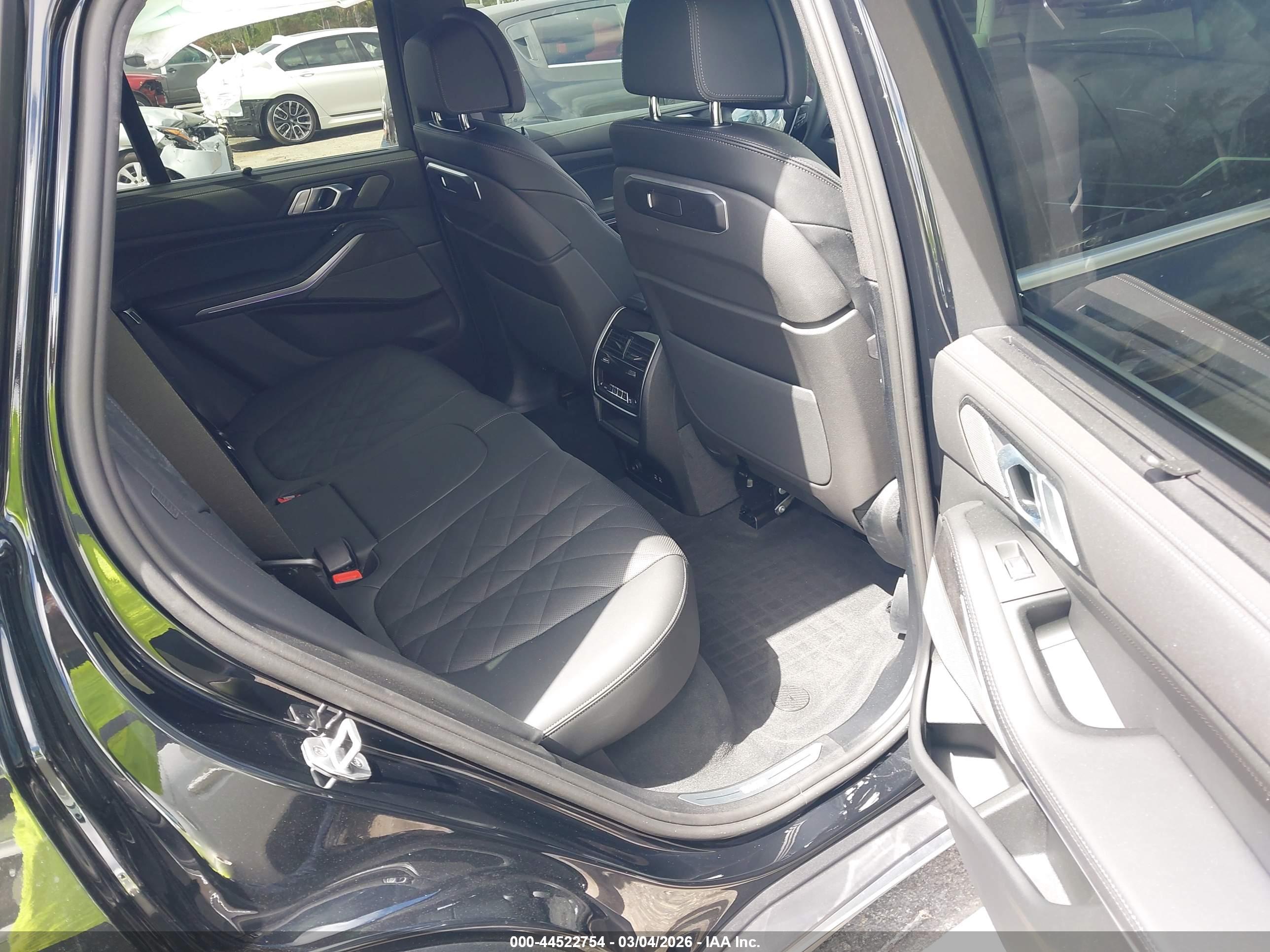 BMW X5 image 8