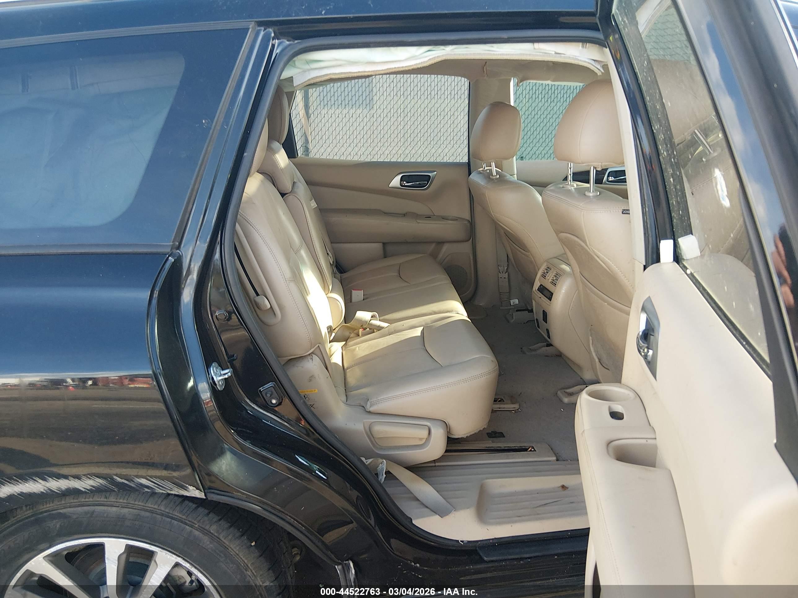 NISSAN PATHFINDER image 8