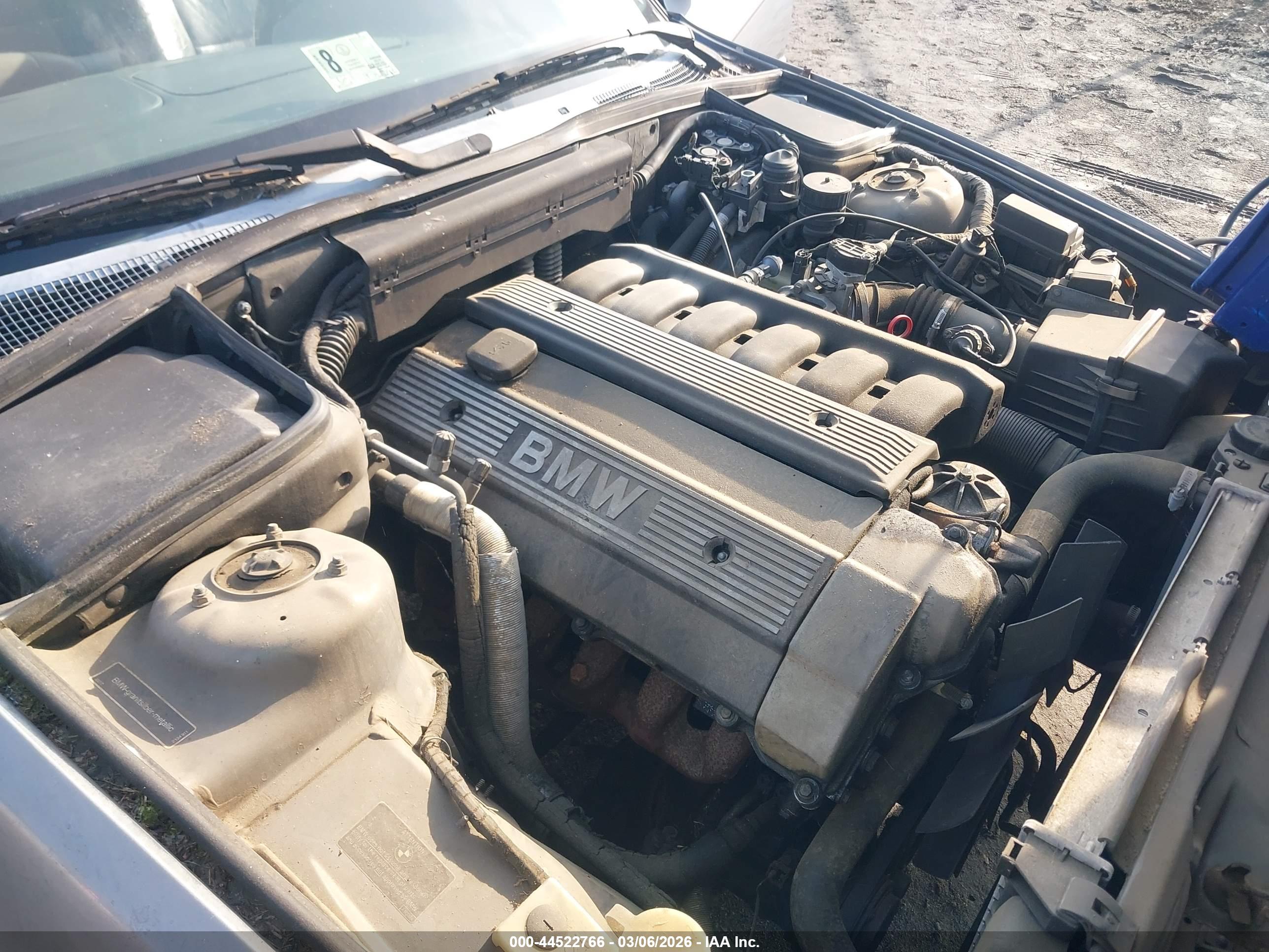 BMW 525 image 10