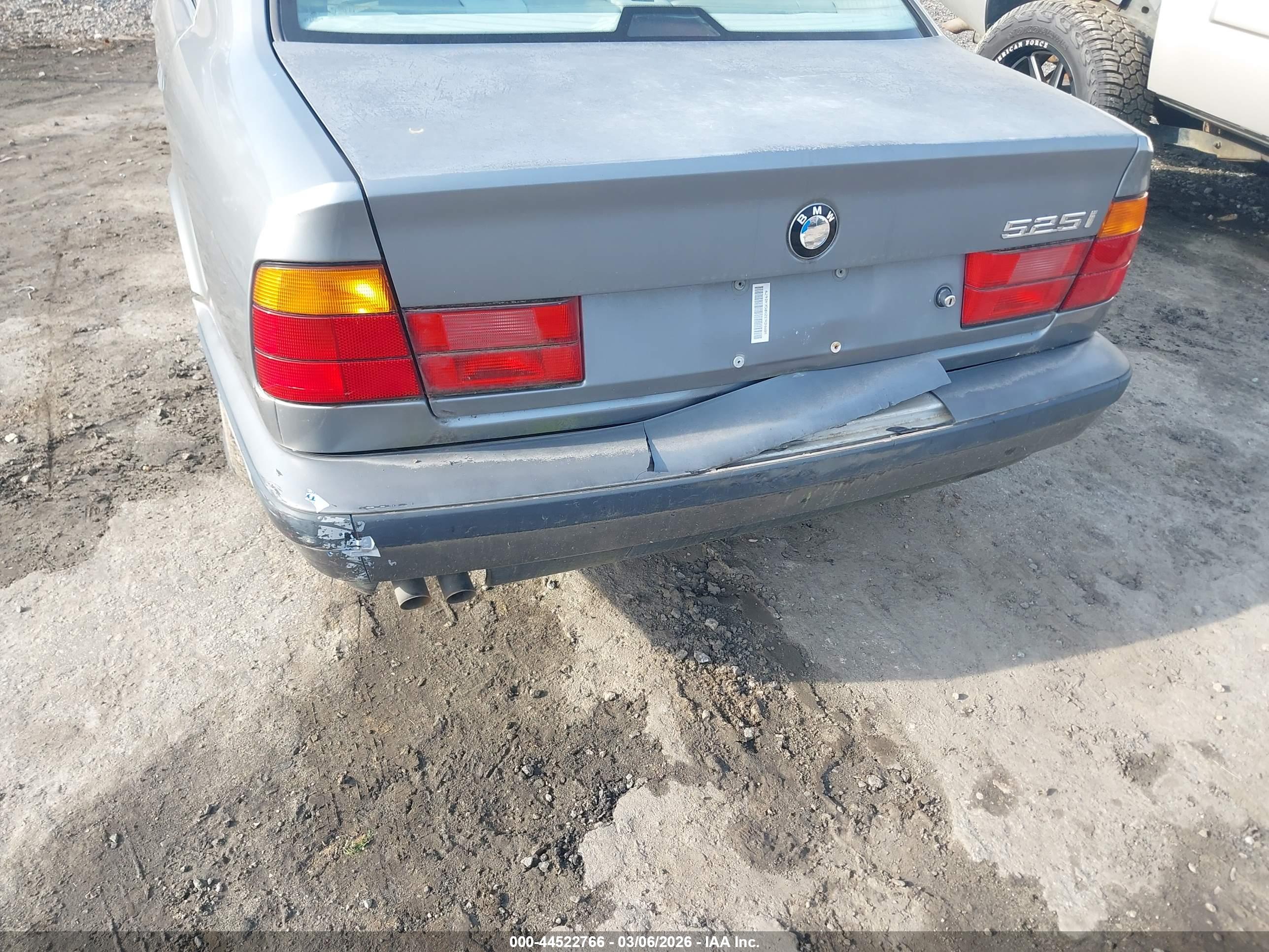 BMW 525 image 6