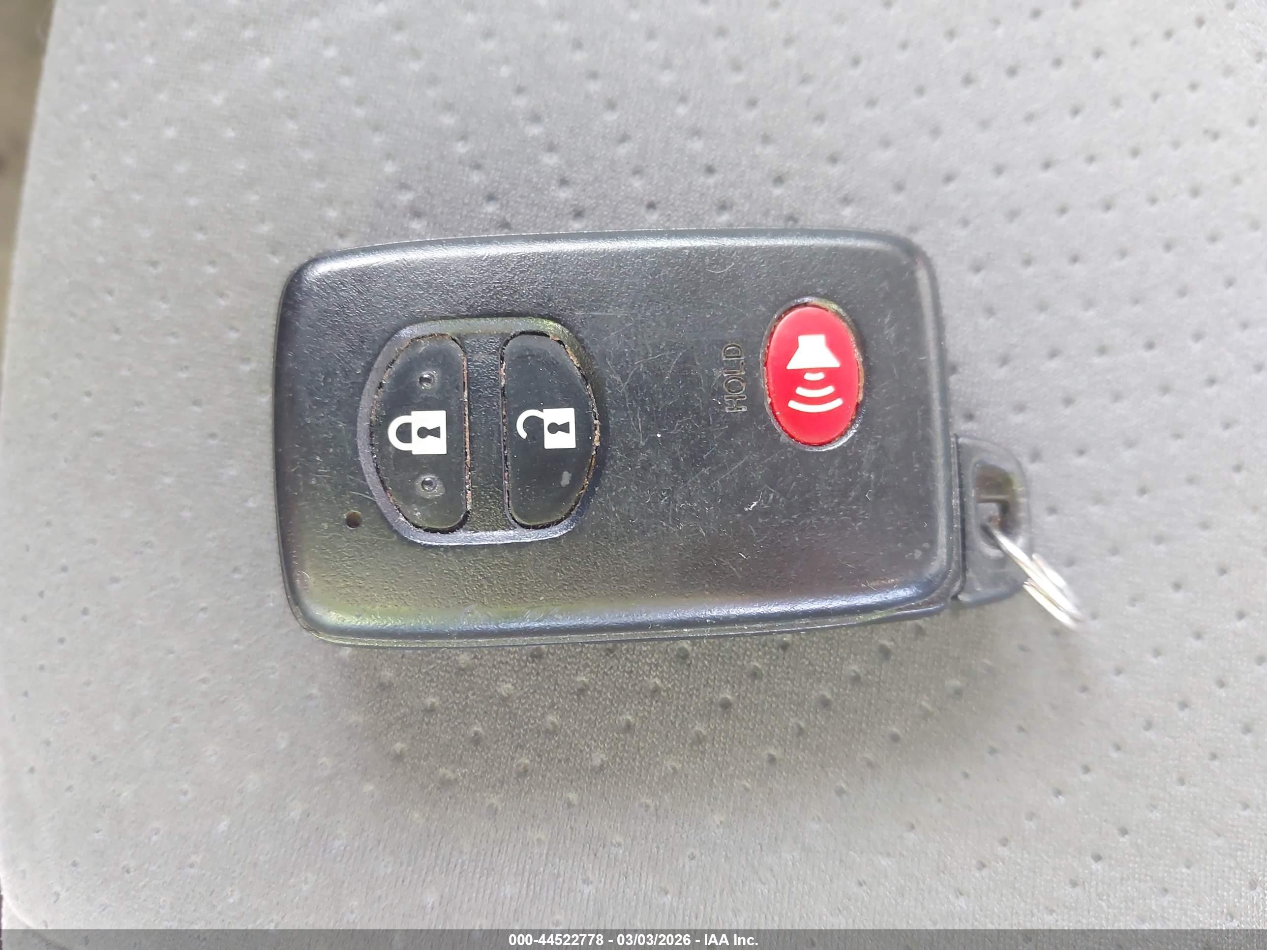 TOYOTA PRIUS image 11