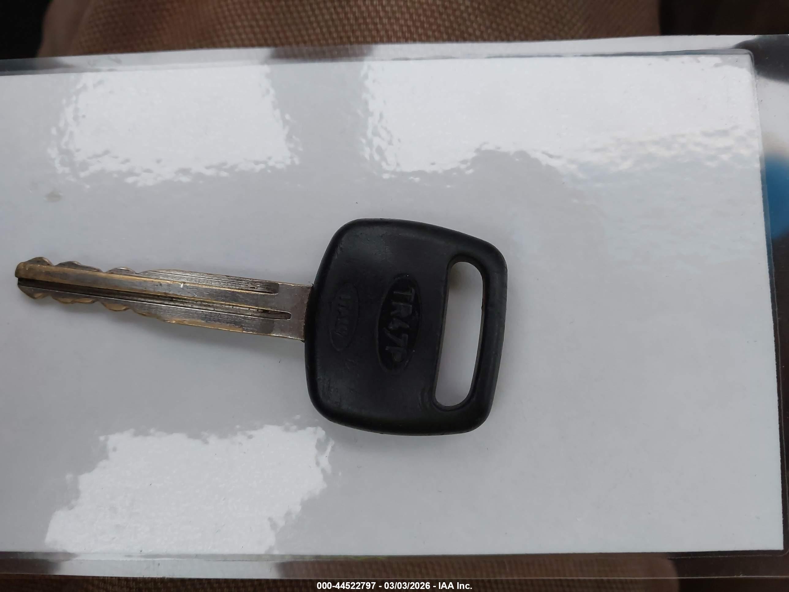 TOYOTA CAMRY image 11