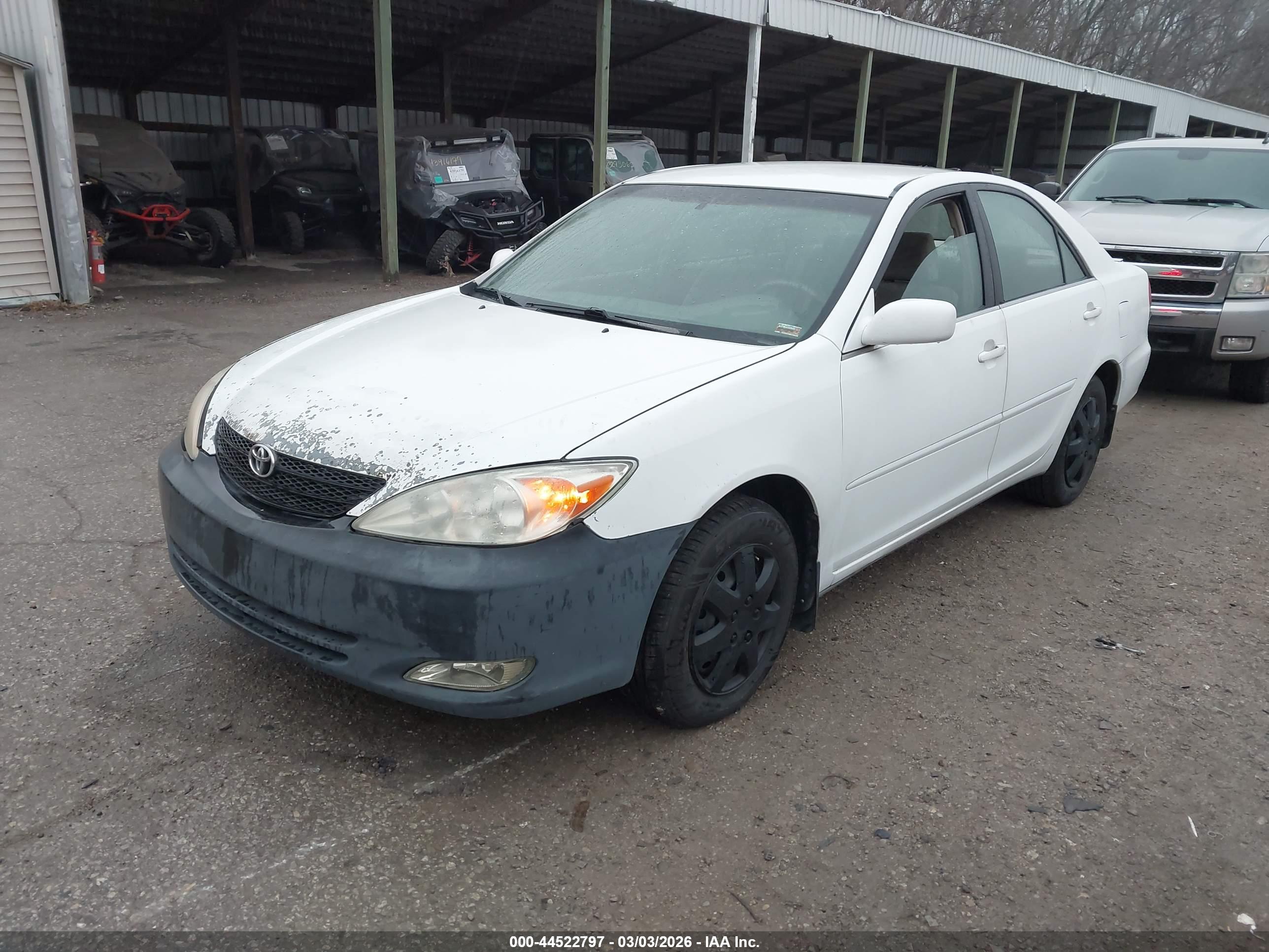 TOYOTA CAMRY image 2