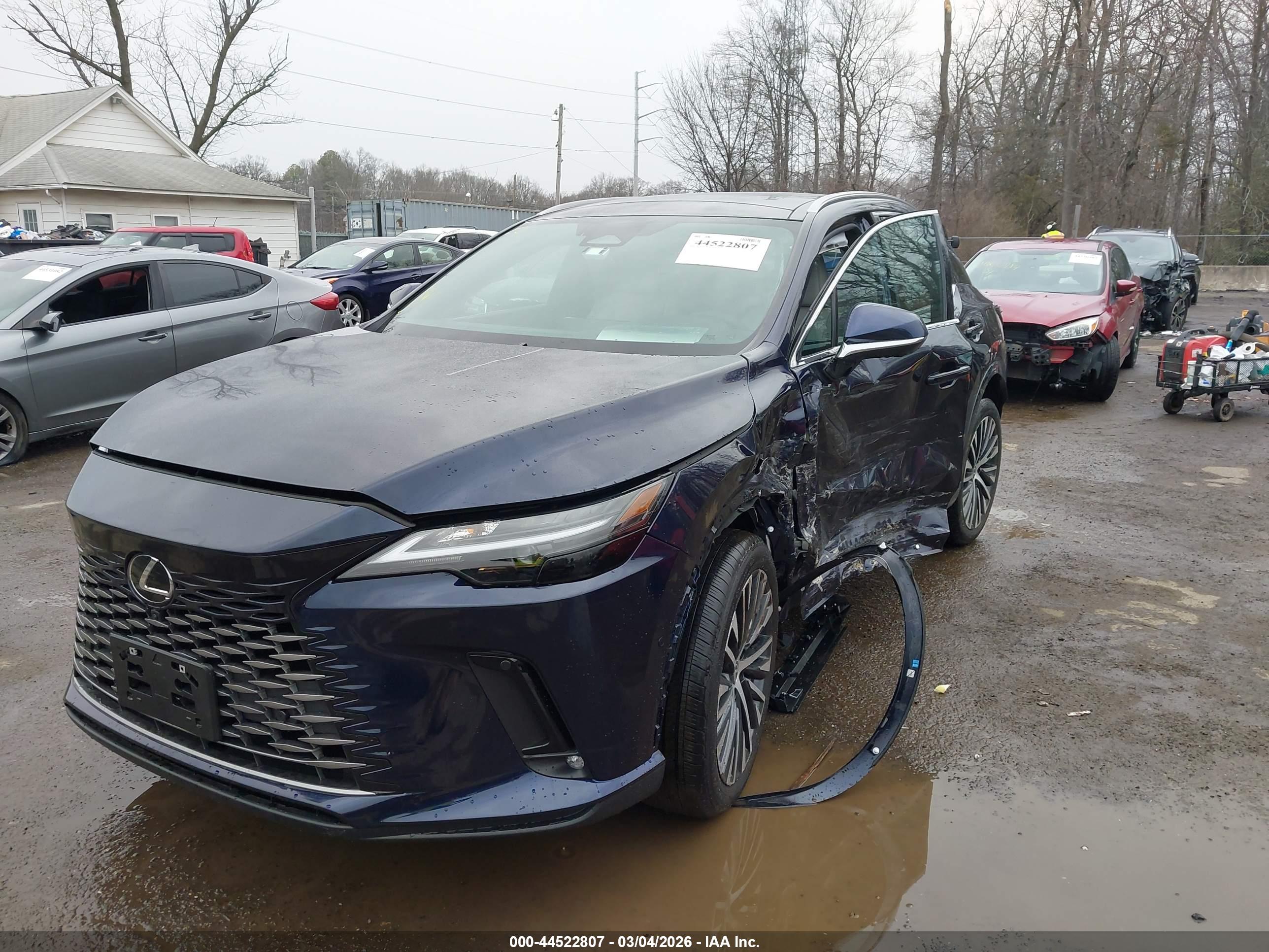 LEXUS RX image 2