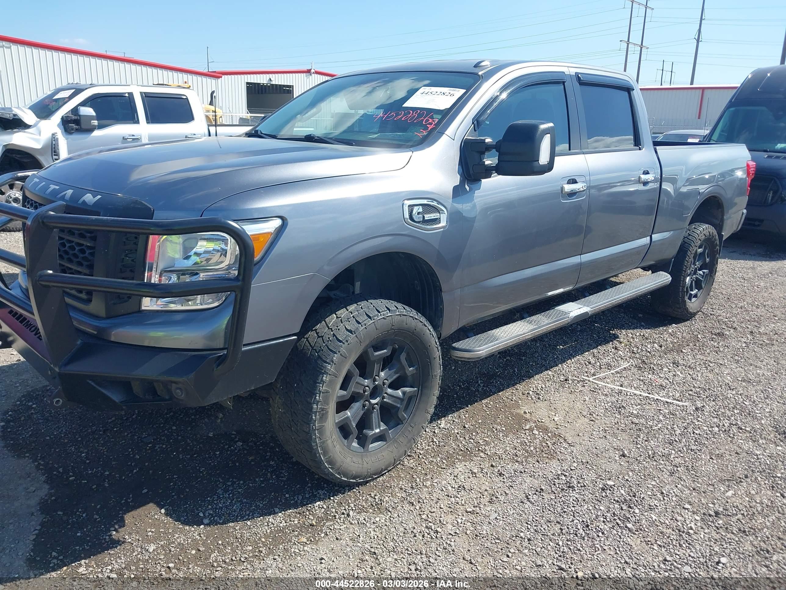 NISSAN TITAN image 2