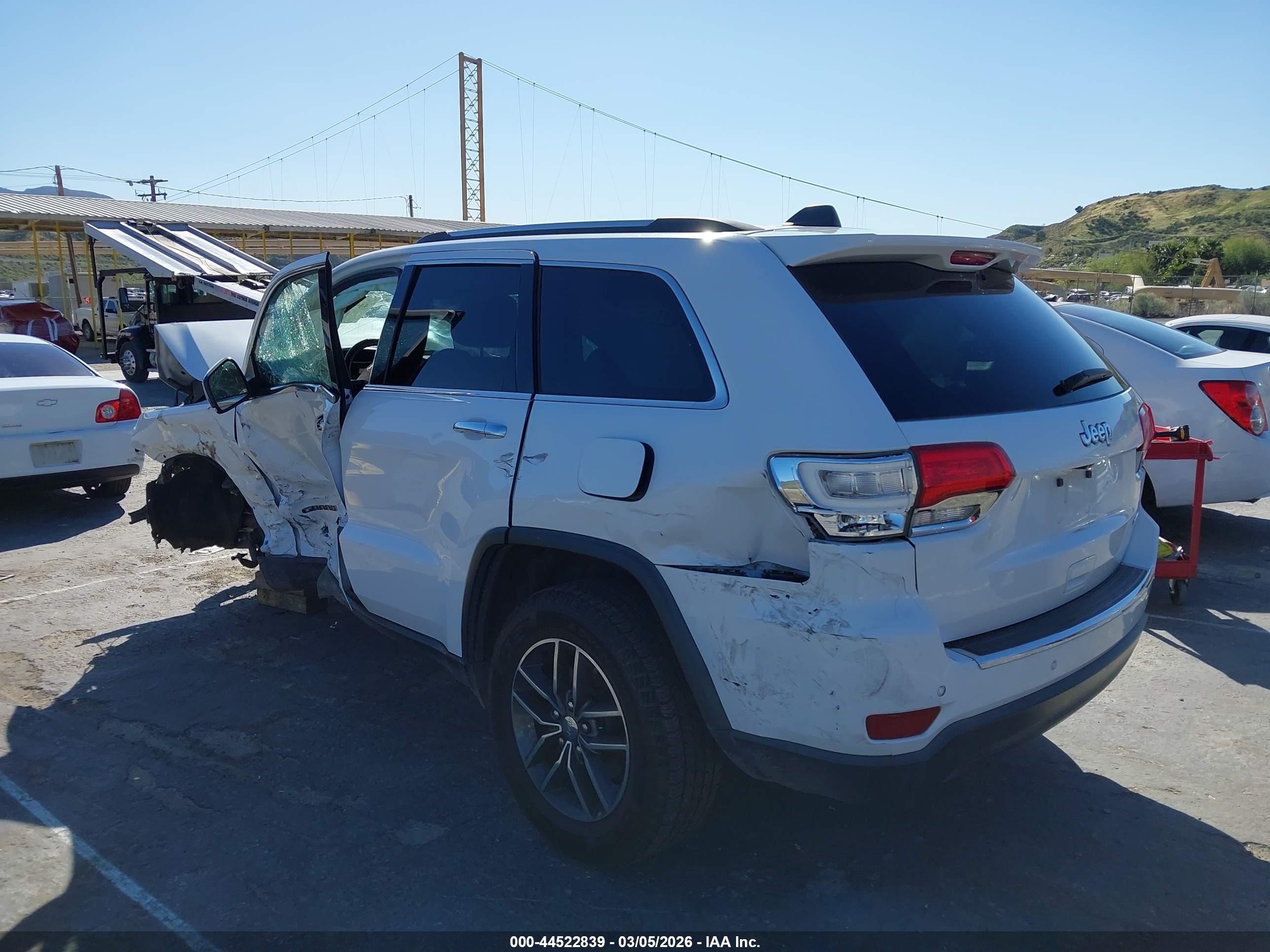JEEP GRAND image 3