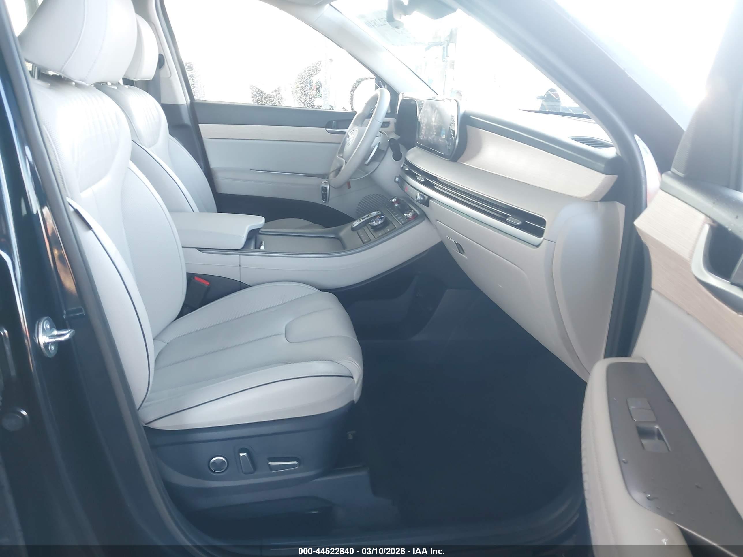 HYUNDAI PALISADE image 5