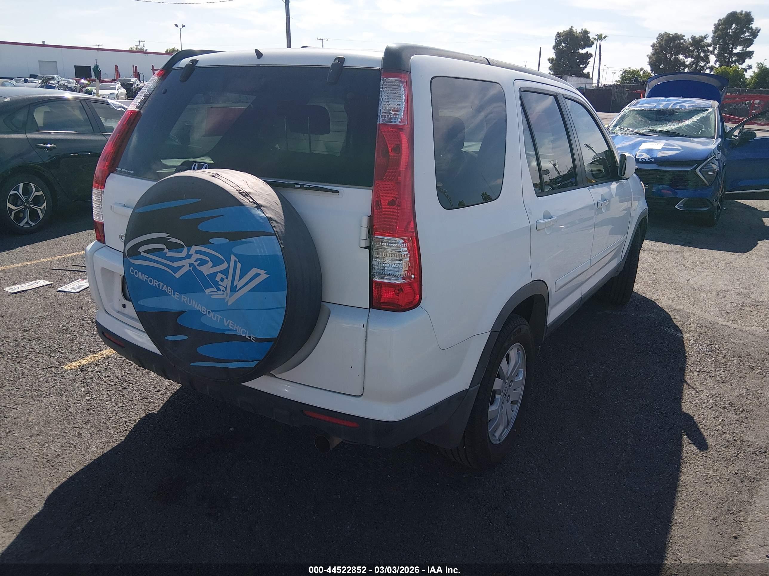 HONDA CR-V image 4