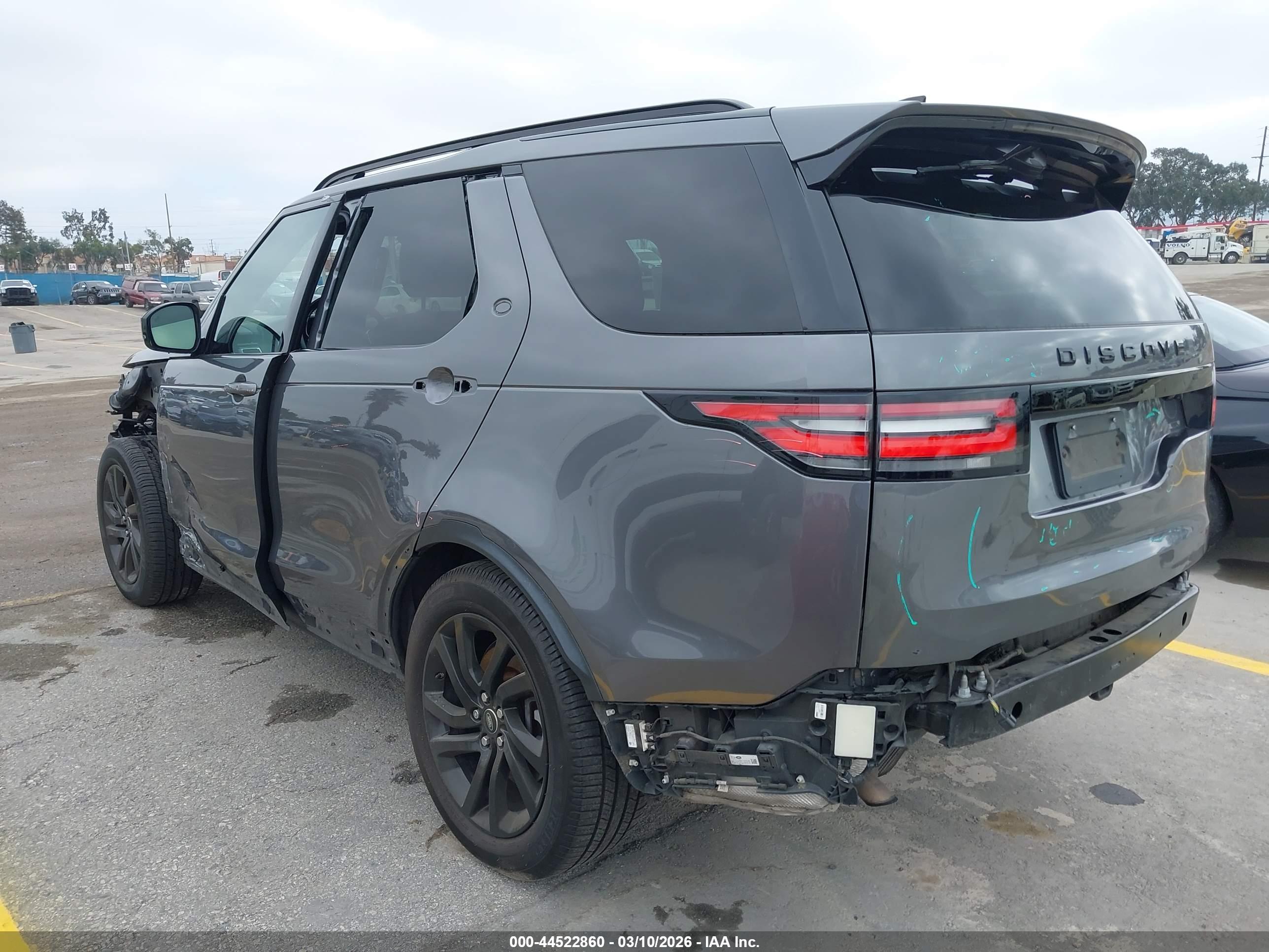 LAND ROVER image 3