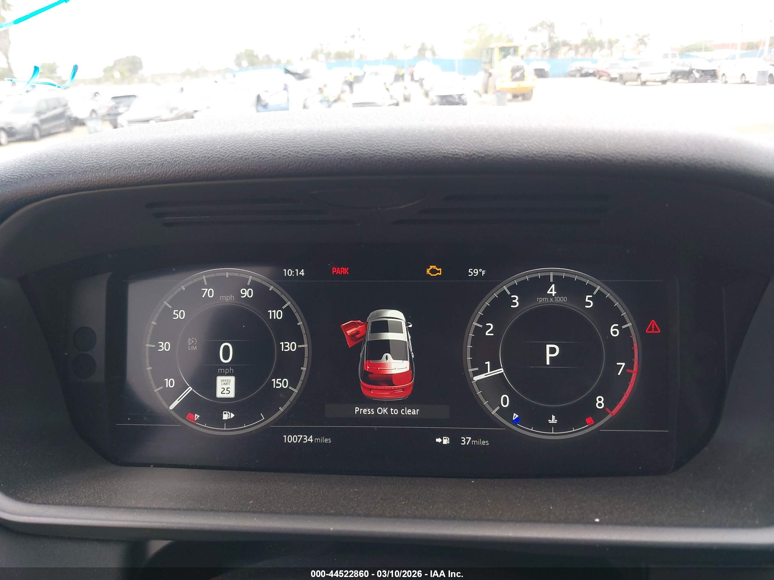 LAND ROVER image 7