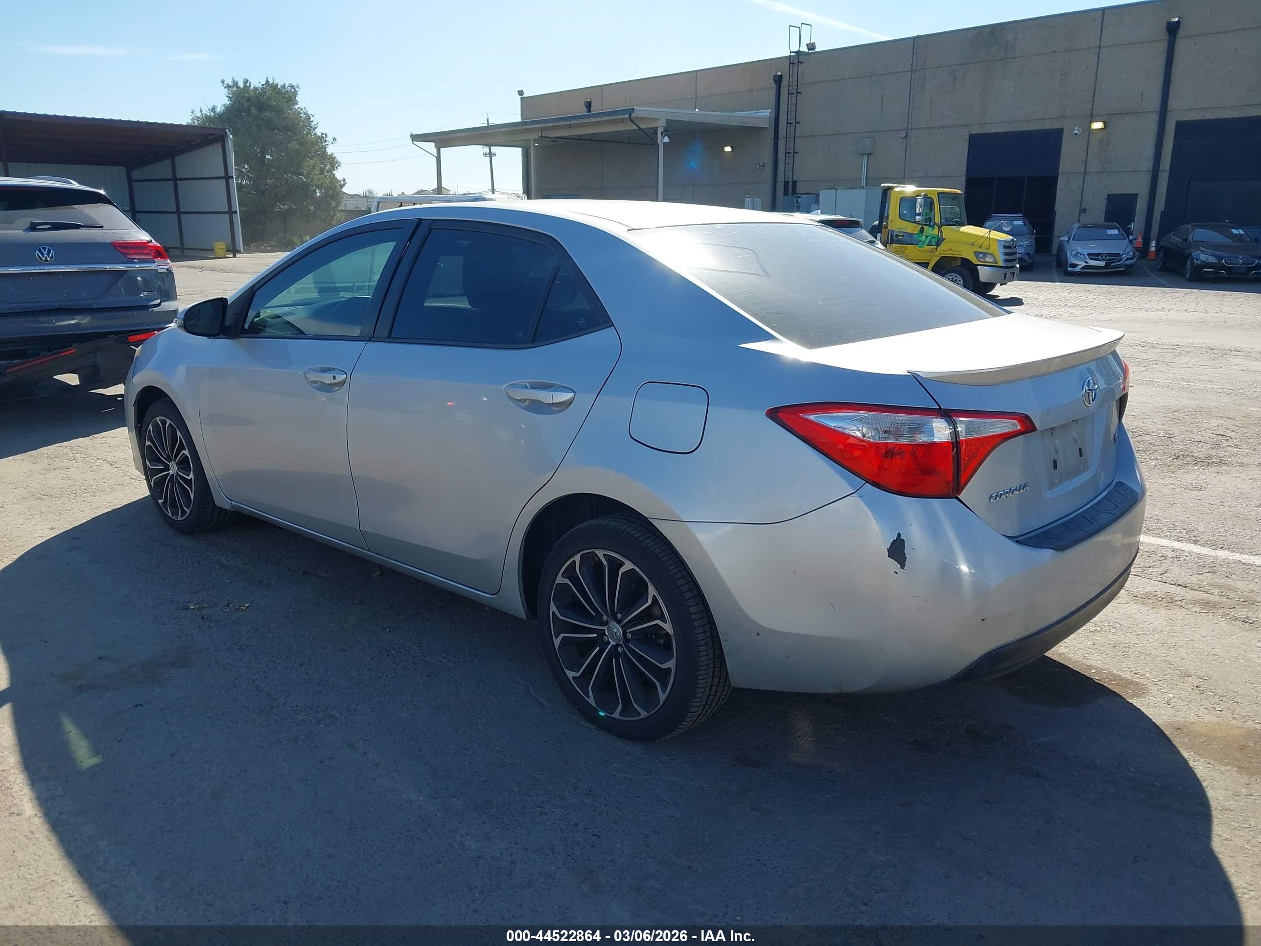 TOYOTA COROLLA image 3