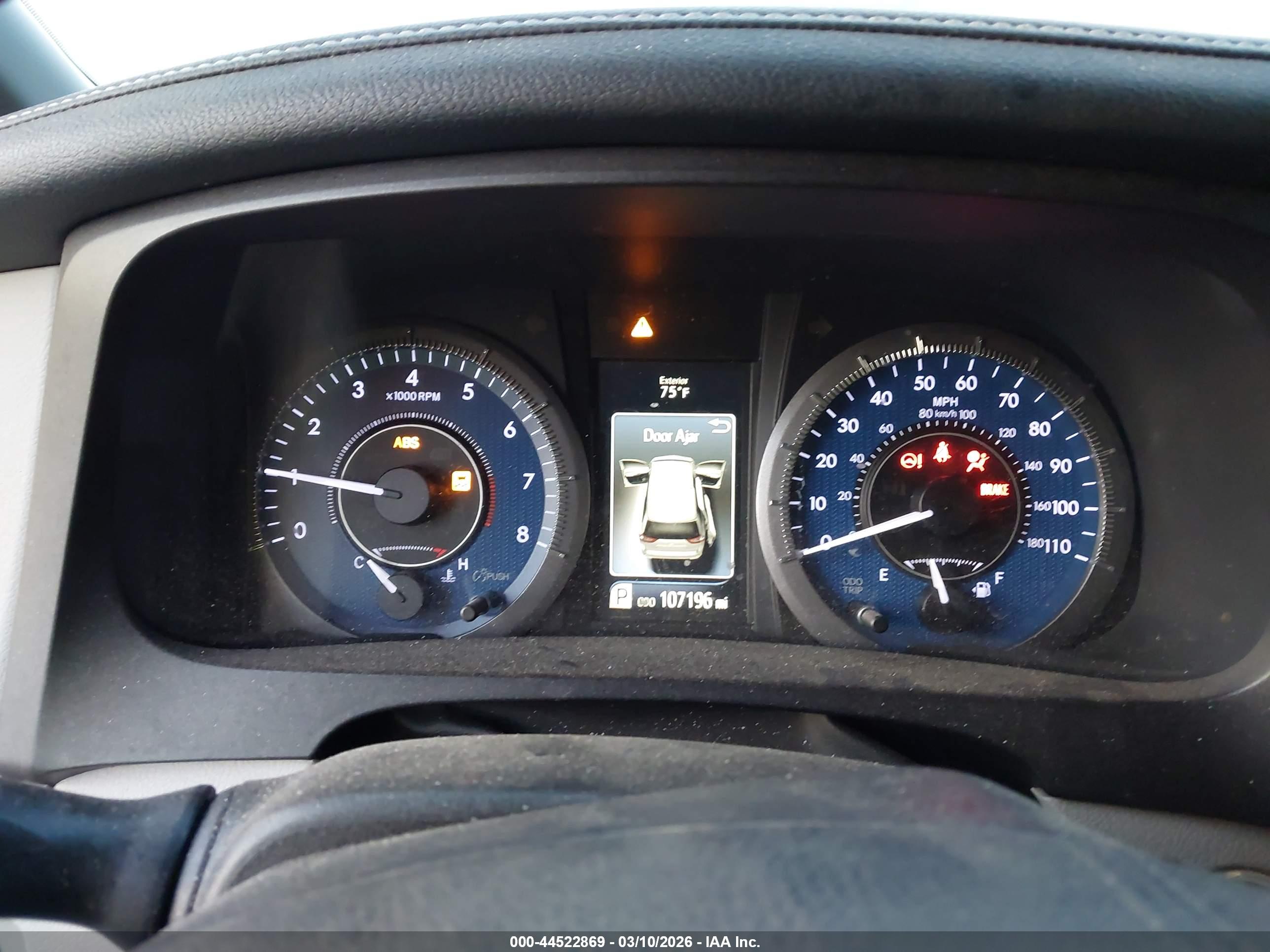 TOYOTA SIENNA image 7