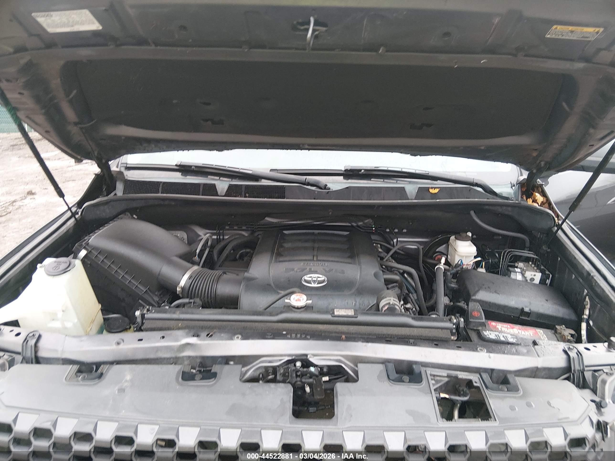 TOYOTA TUNDRA image 10