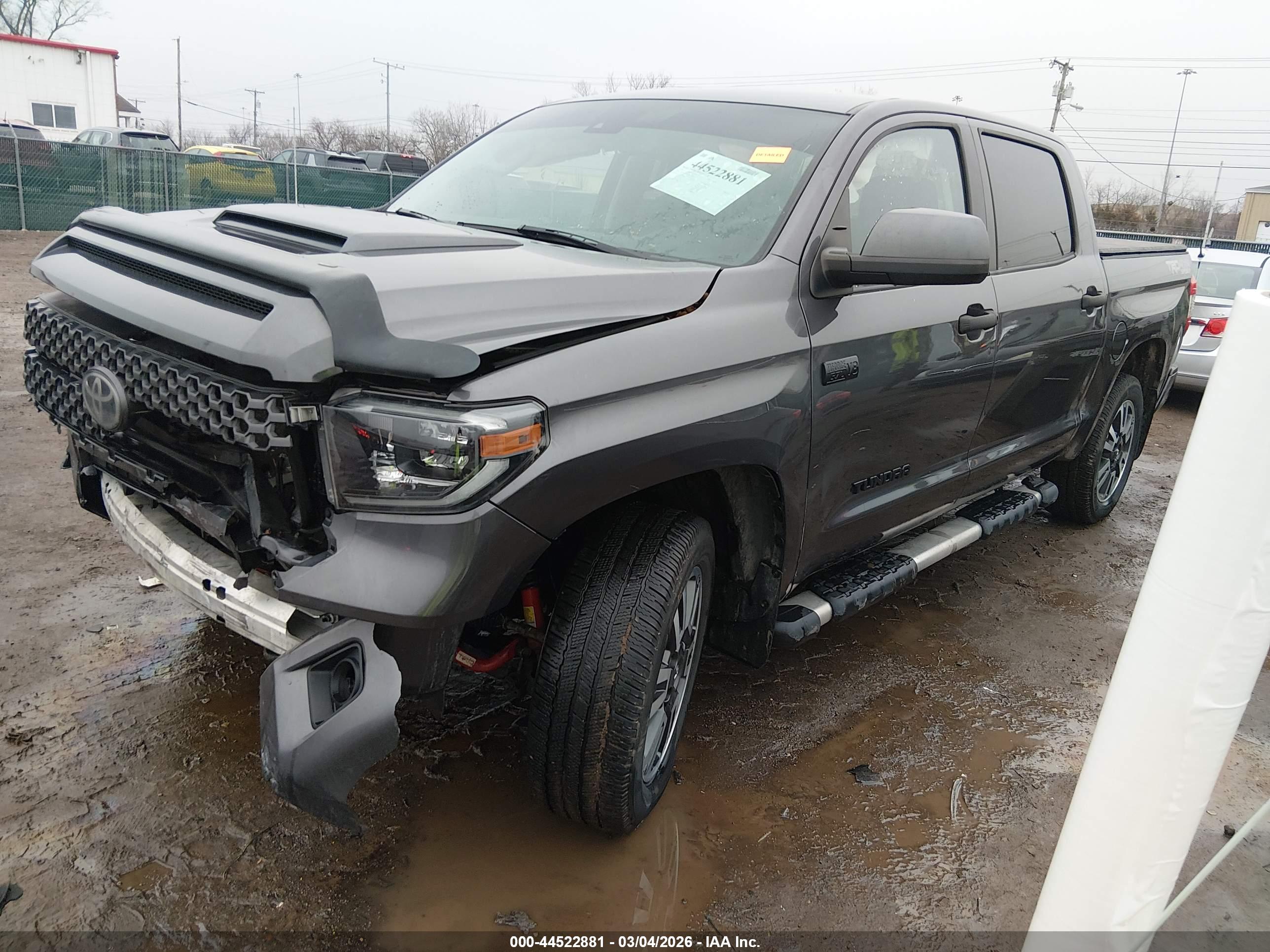 TOYOTA TUNDRA image 2
