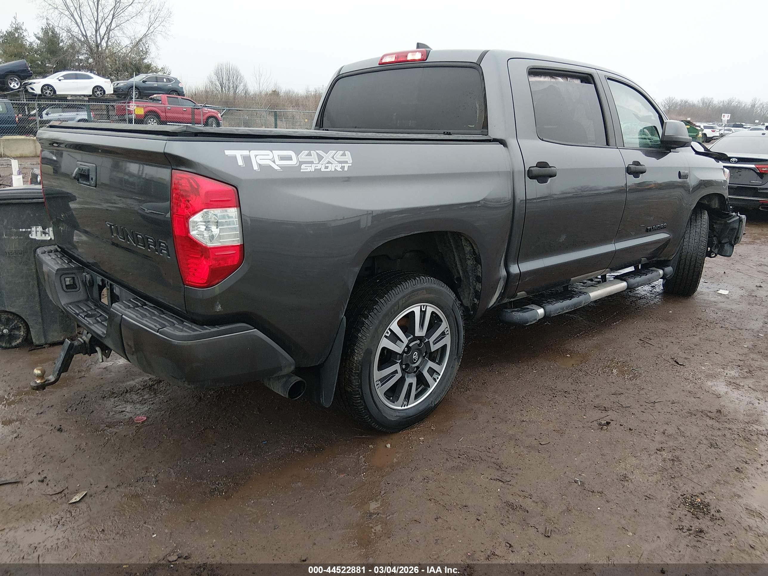 TOYOTA TUNDRA image 4