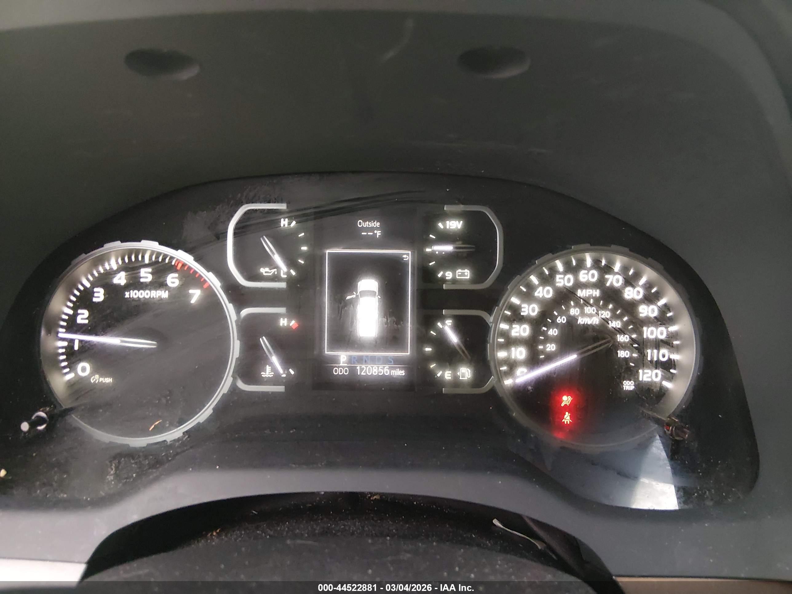 TOYOTA TUNDRA image 7