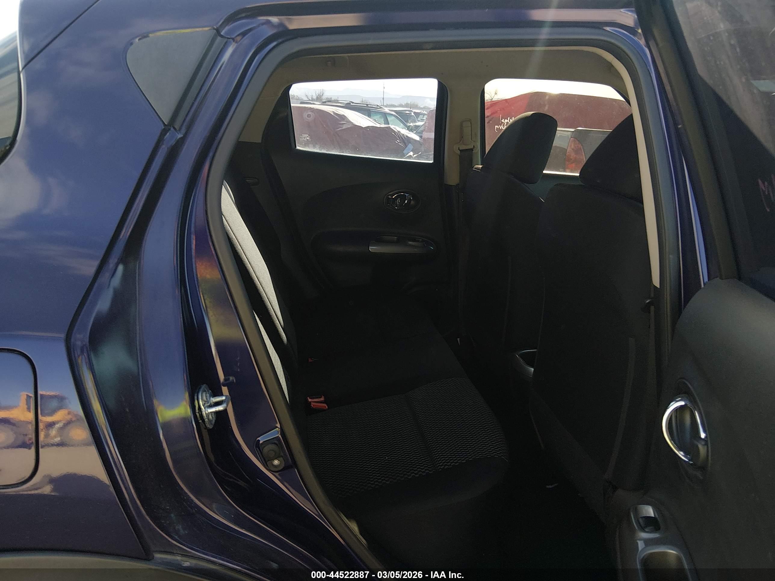 NISSAN JUKE image 8