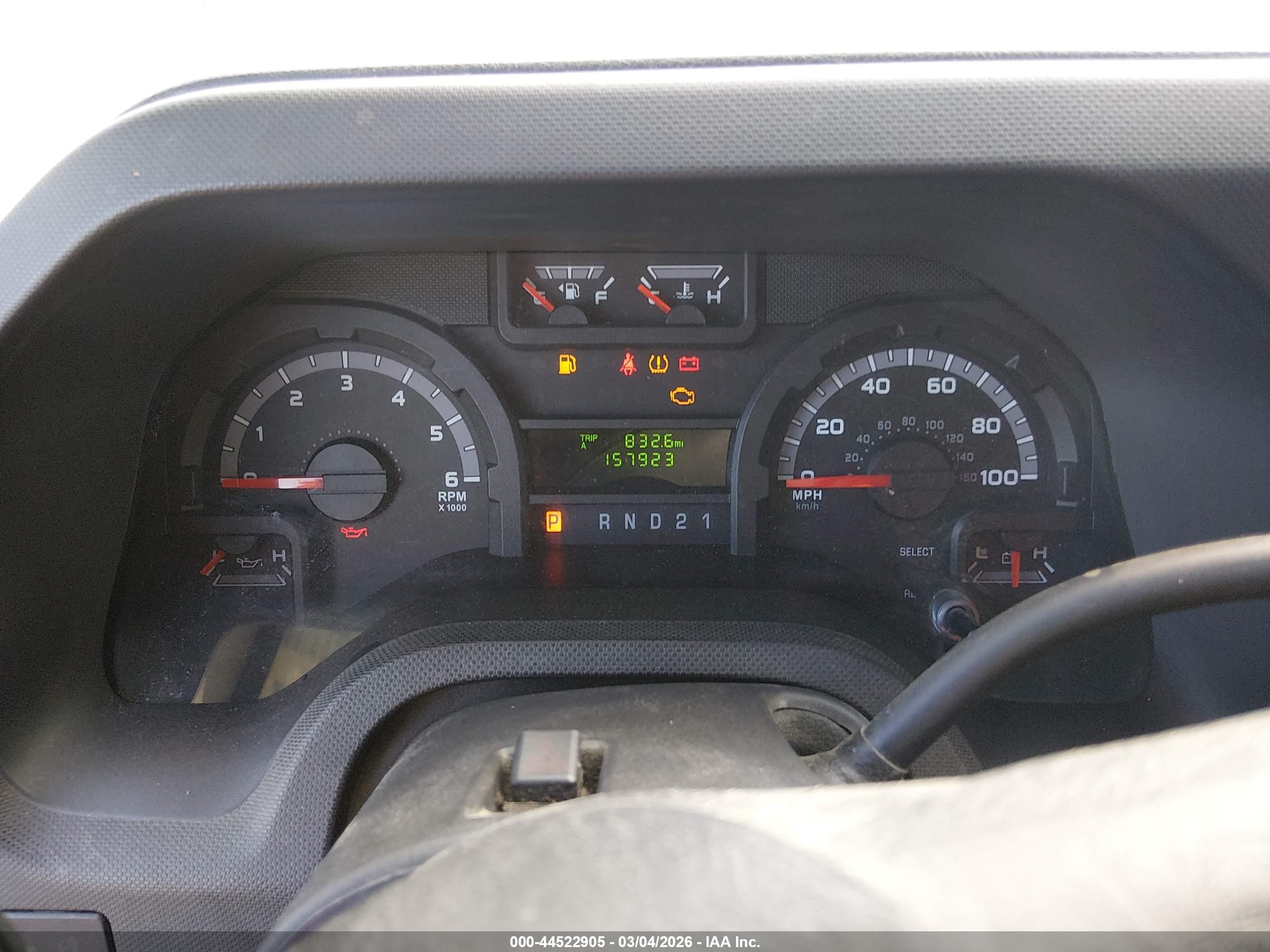 FORD E-250 image 7