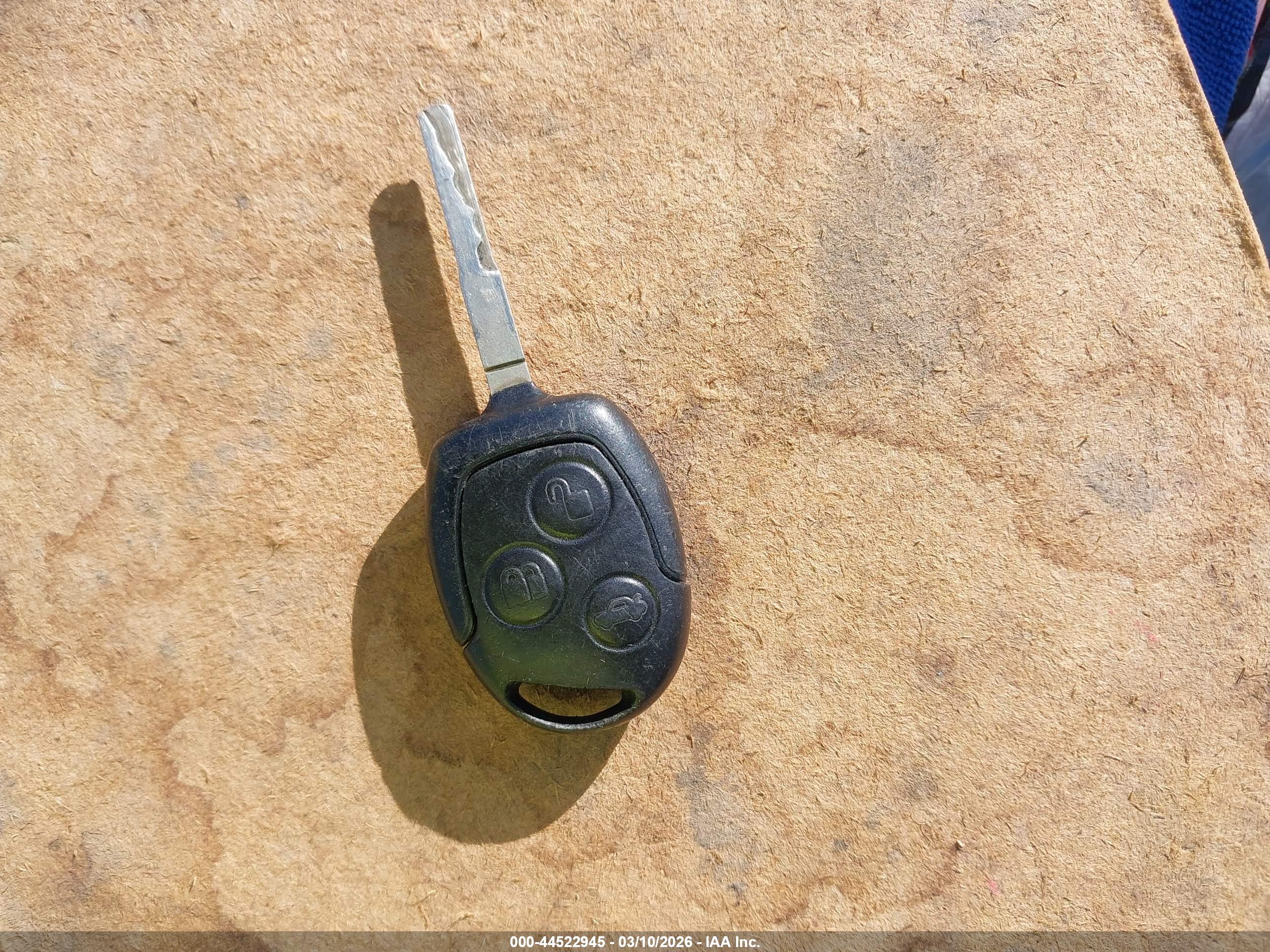 FORD FIESTA image 11