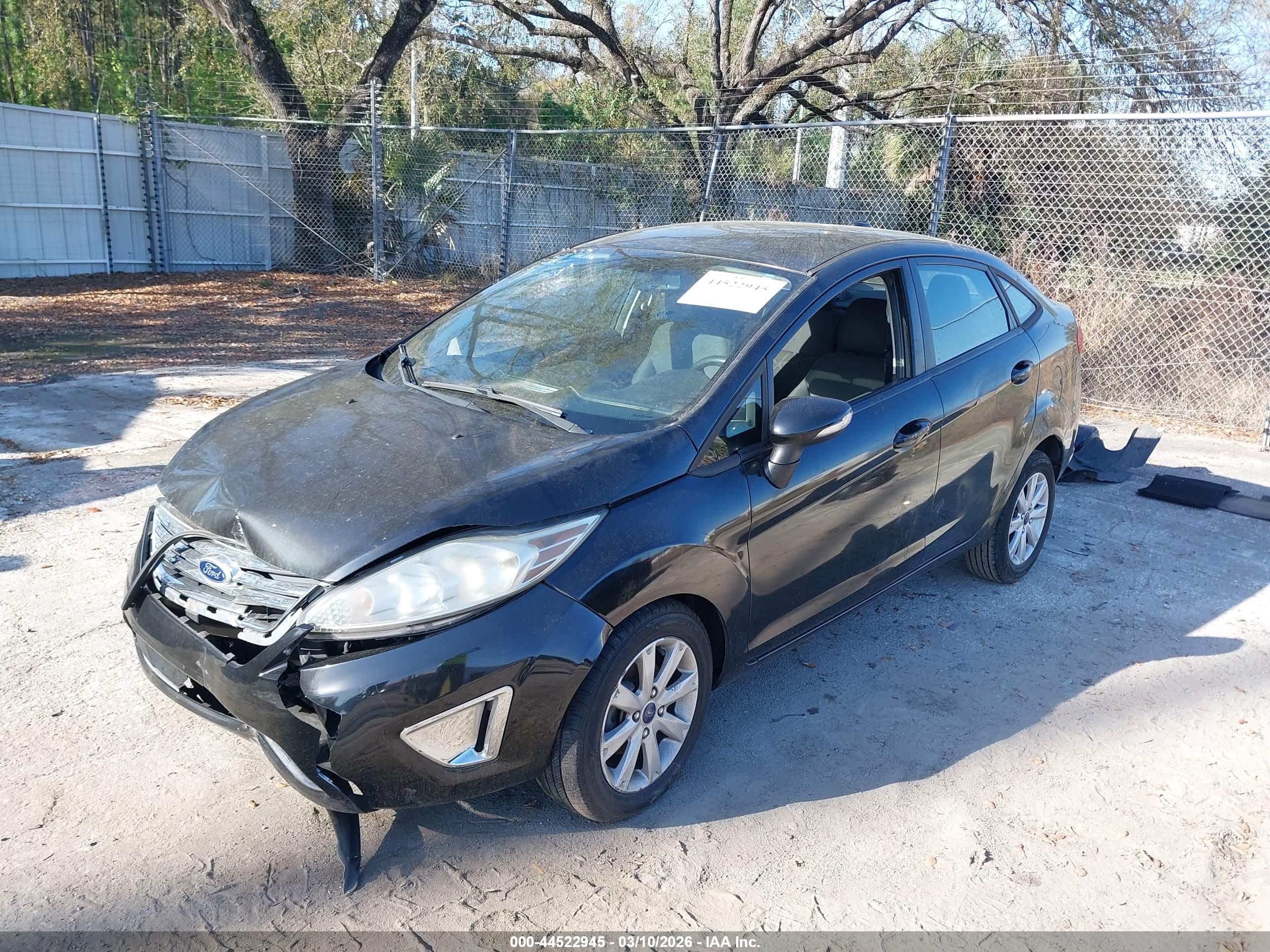FORD FIESTA image 2