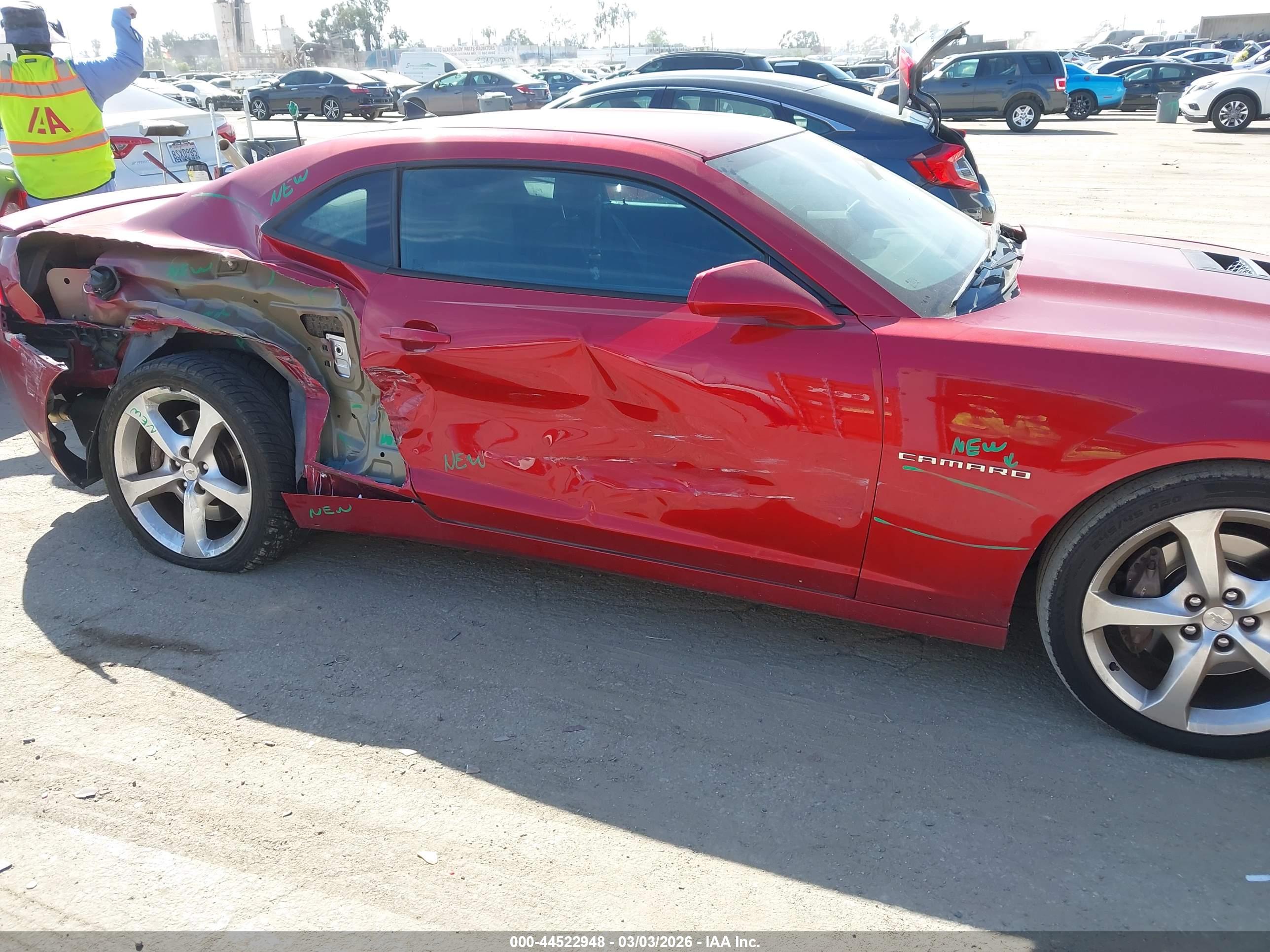 CHEVROLET CAMARO image 6