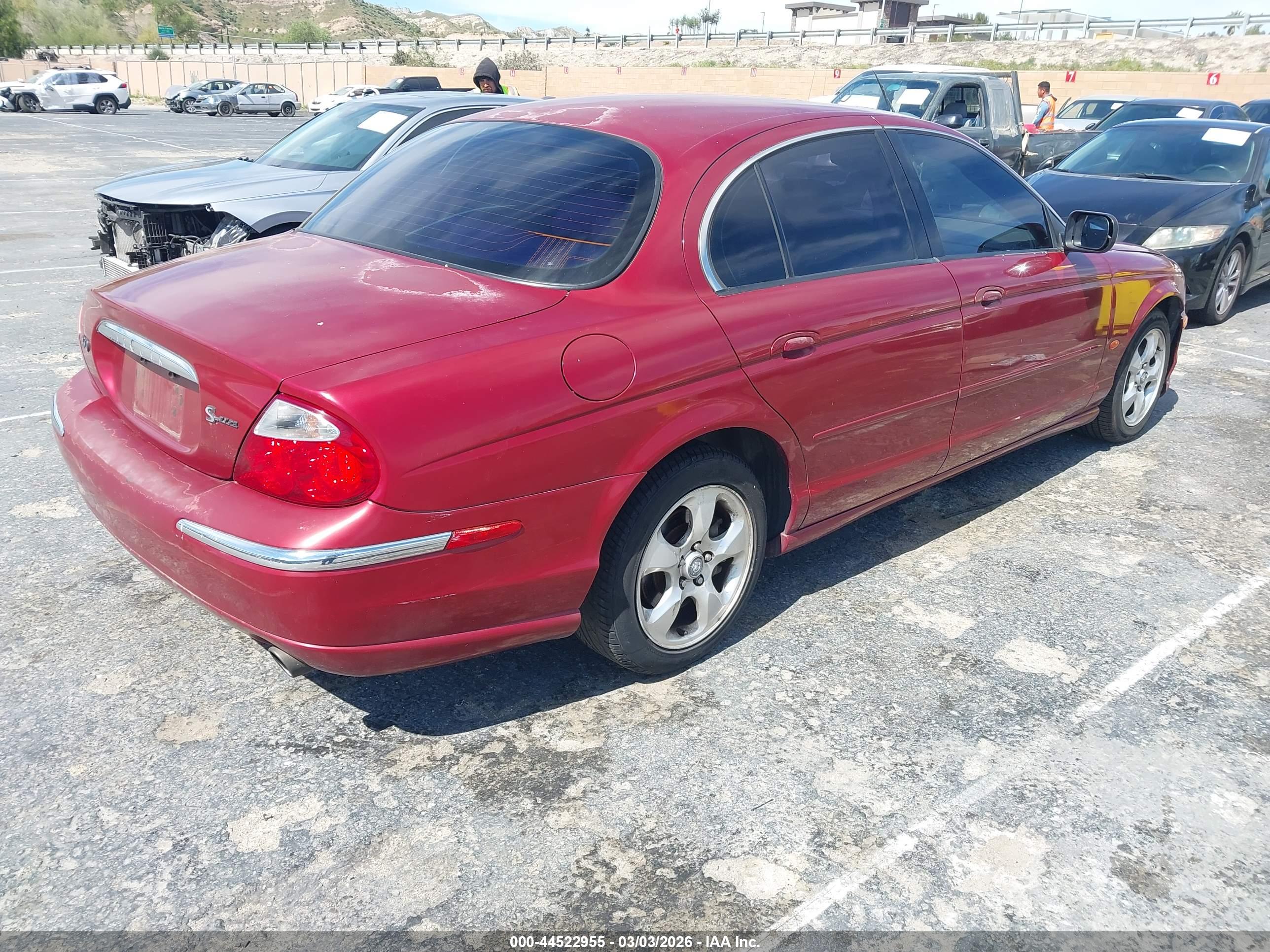 JAGUAR S-TYPE image 4