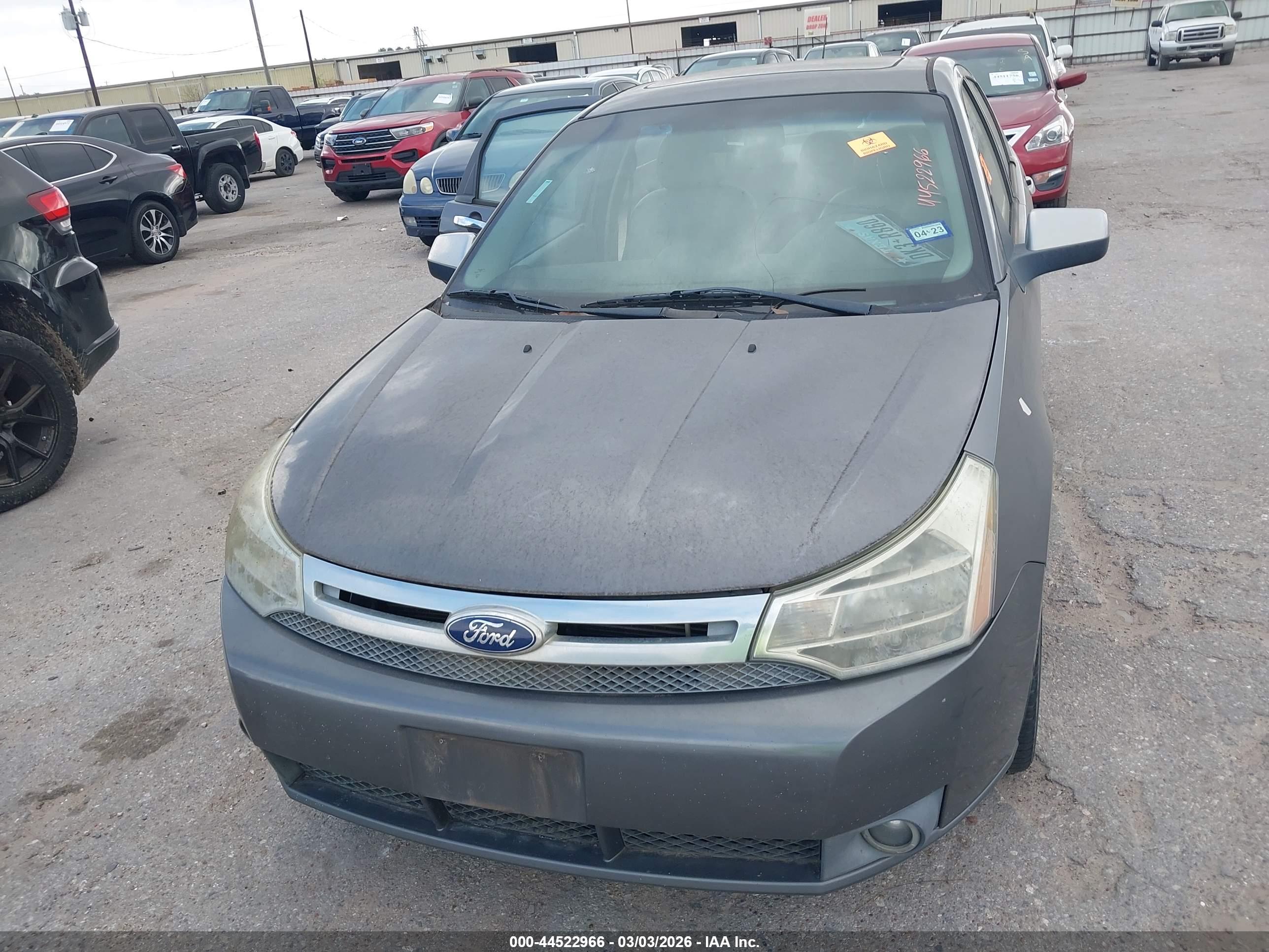 FORD FOCUS image 10